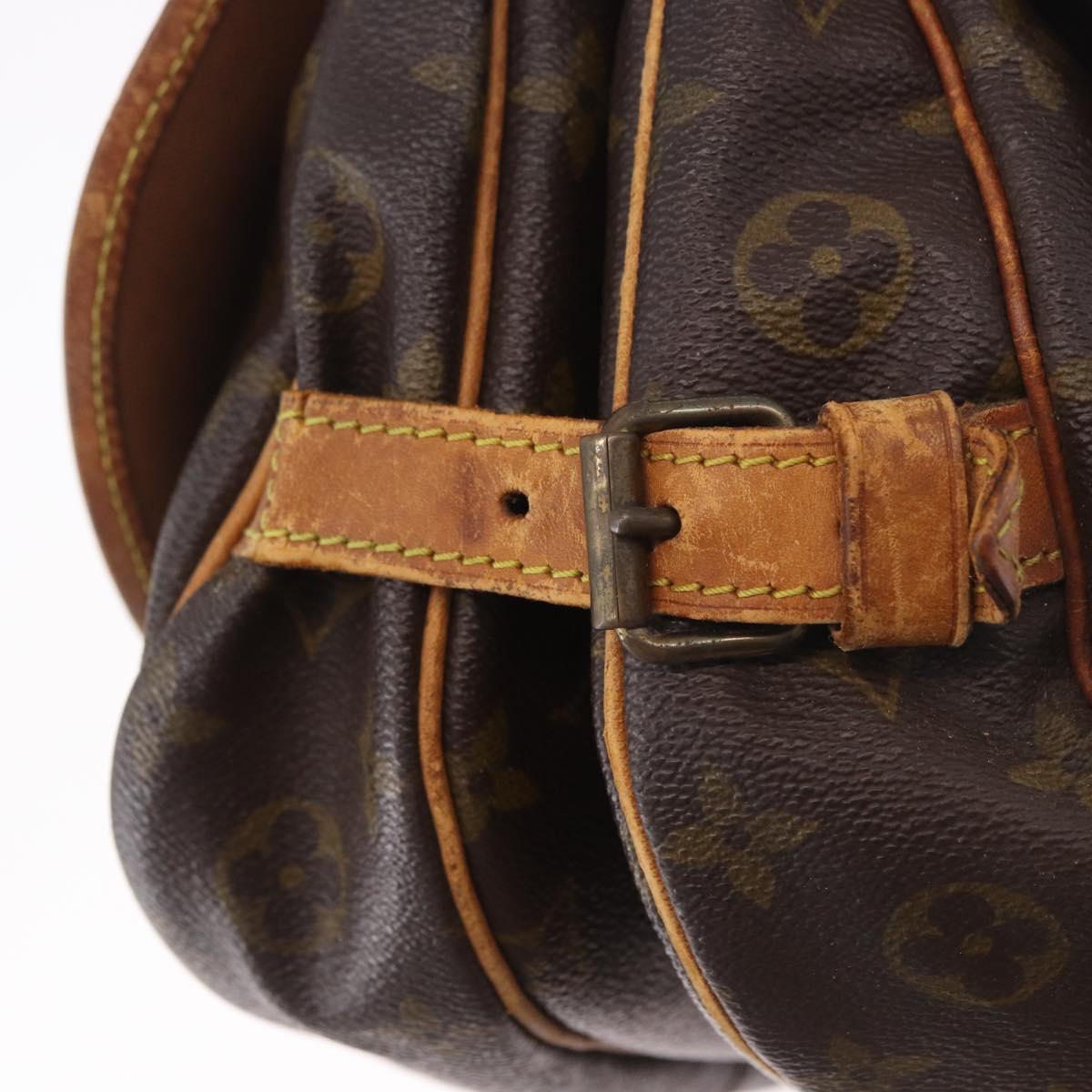 LOUIS VUITTON Monogram Saumur 30 Shoulder Bag M42256 LV Auth gh2120