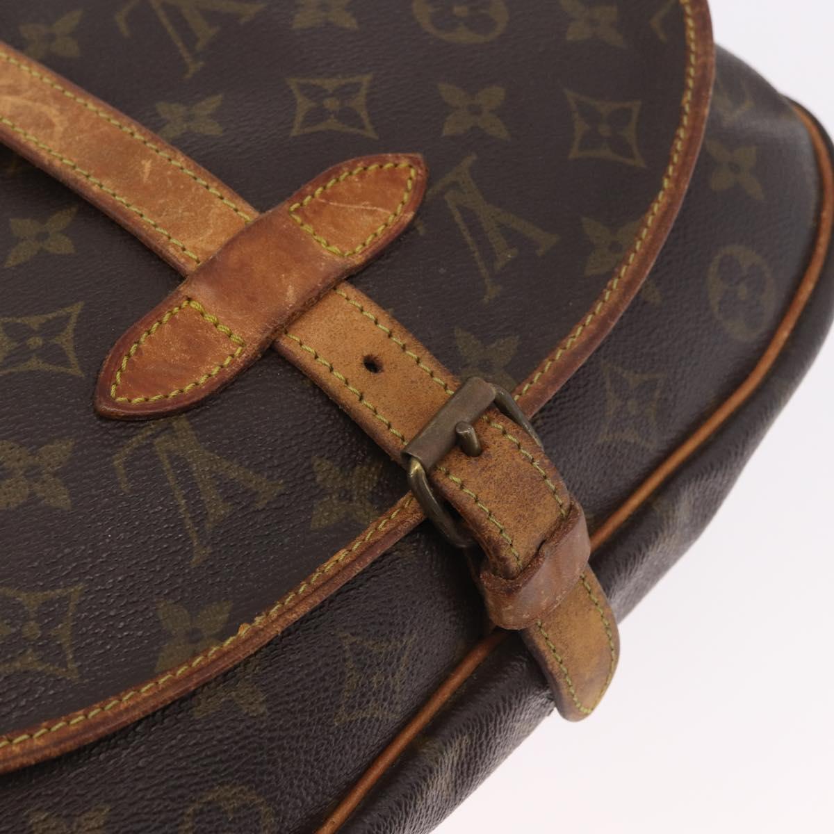 LOUIS VUITTON Monogram Saumur 30 Shoulder Bag M42256 LV Auth gh2120