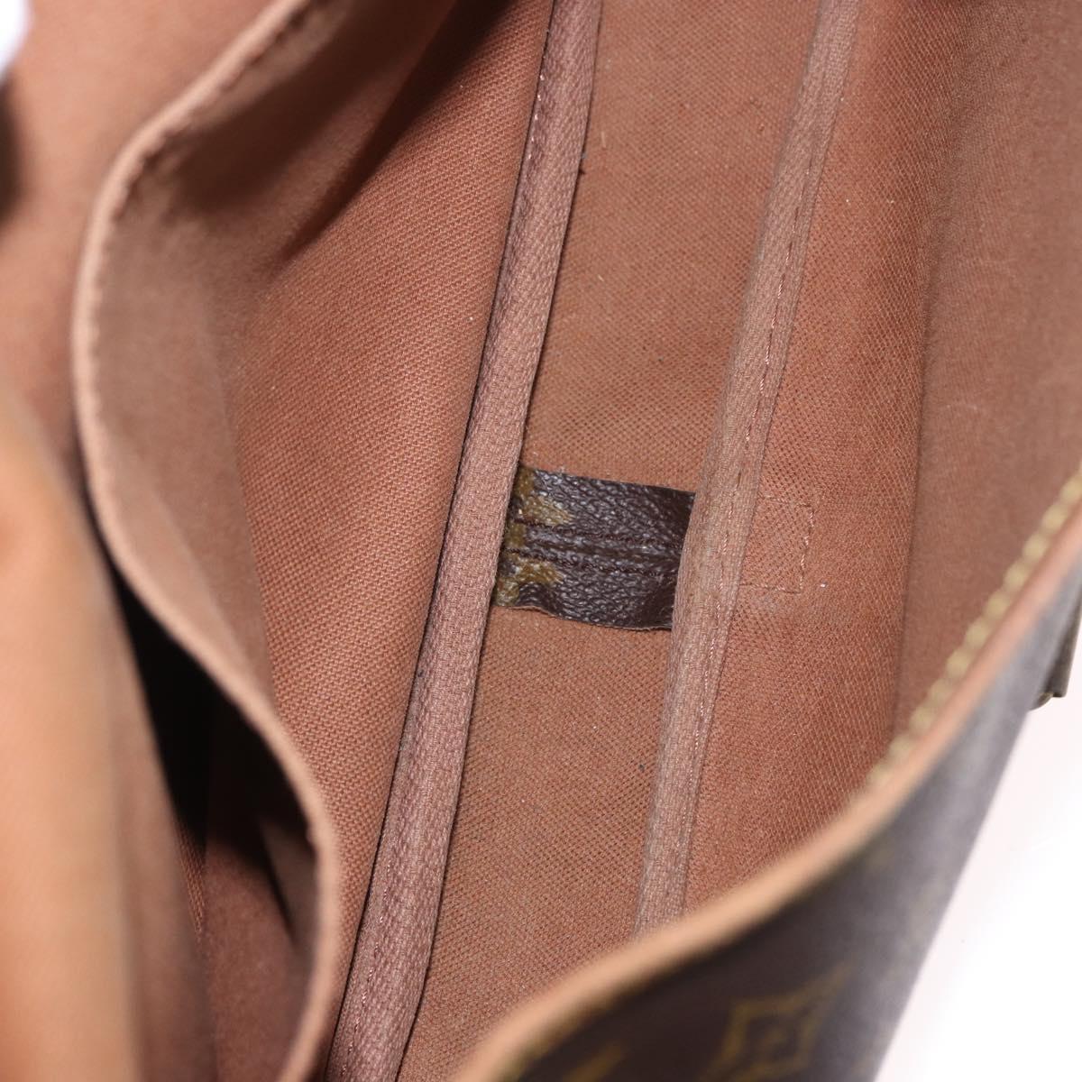 LOUIS VUITTON Monogram Saumur 30 Shoulder Bag M42256 LV Auth gh2120