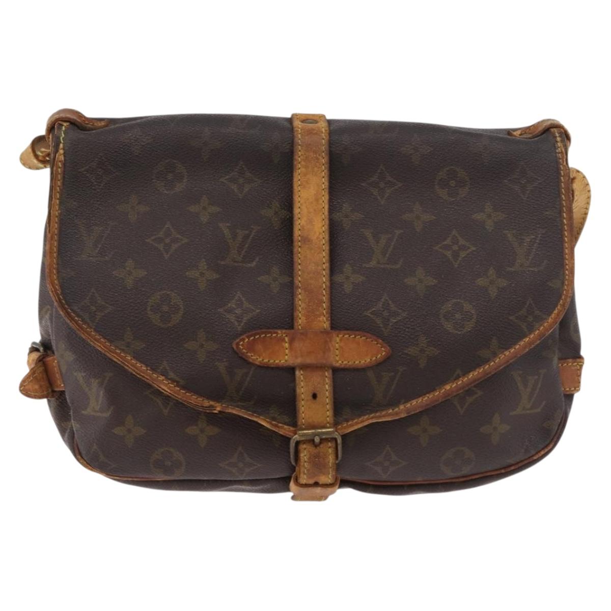 LOUIS VUITTON Monogram Saumur 30 Shoulder Bag M42256 LV Auth gh2120