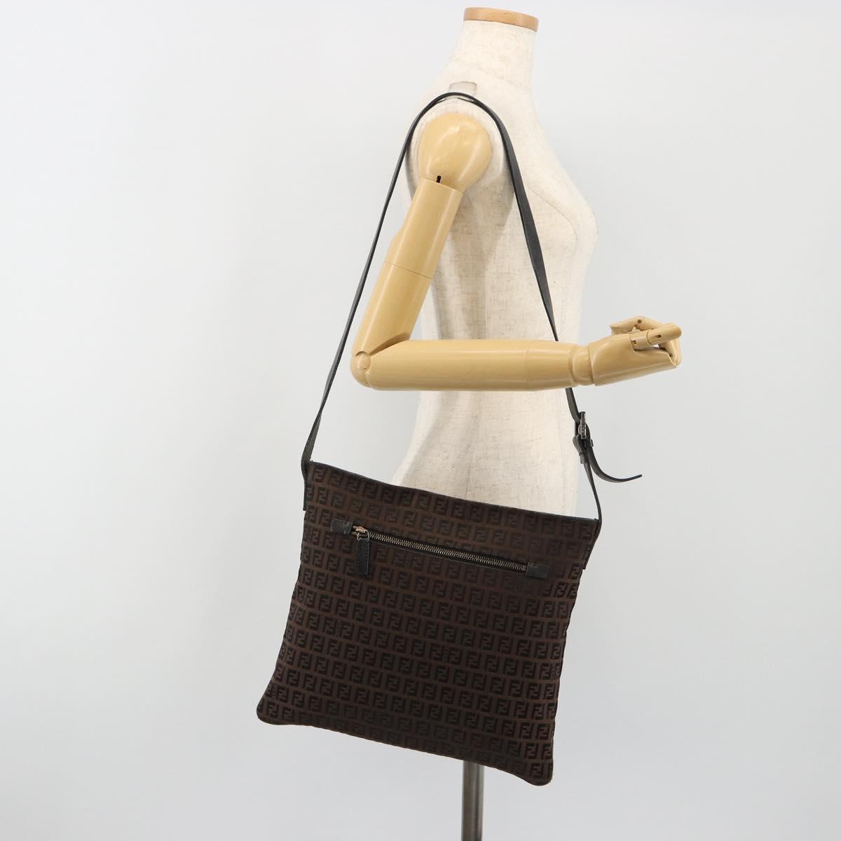 FENDI Zucchino Canvas Shoulder Bag Brown Auth gh2178