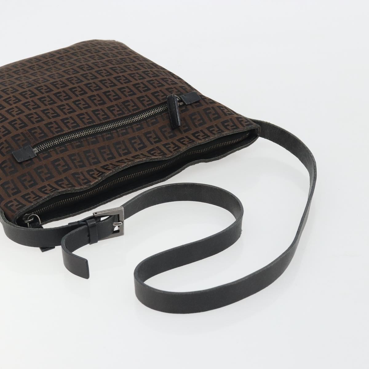 FENDI Zucchino Canvas Shoulder Bag Brown Auth gh2178
