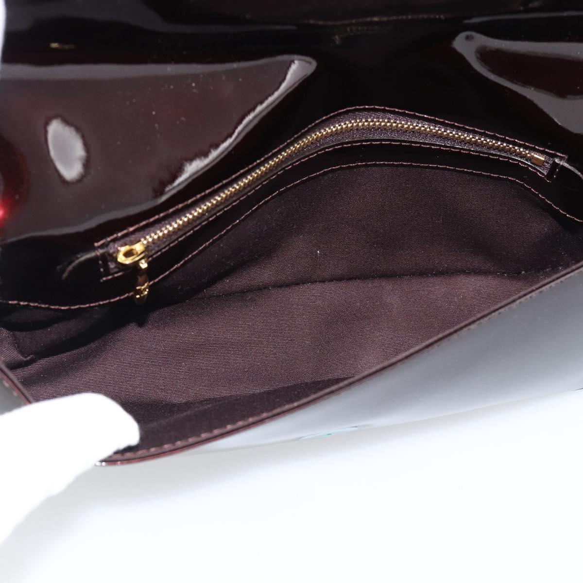 LOUIS VUITTON Vernis Pochette Sob Clutch Bag Amarante M93728 LV Auth gh2204