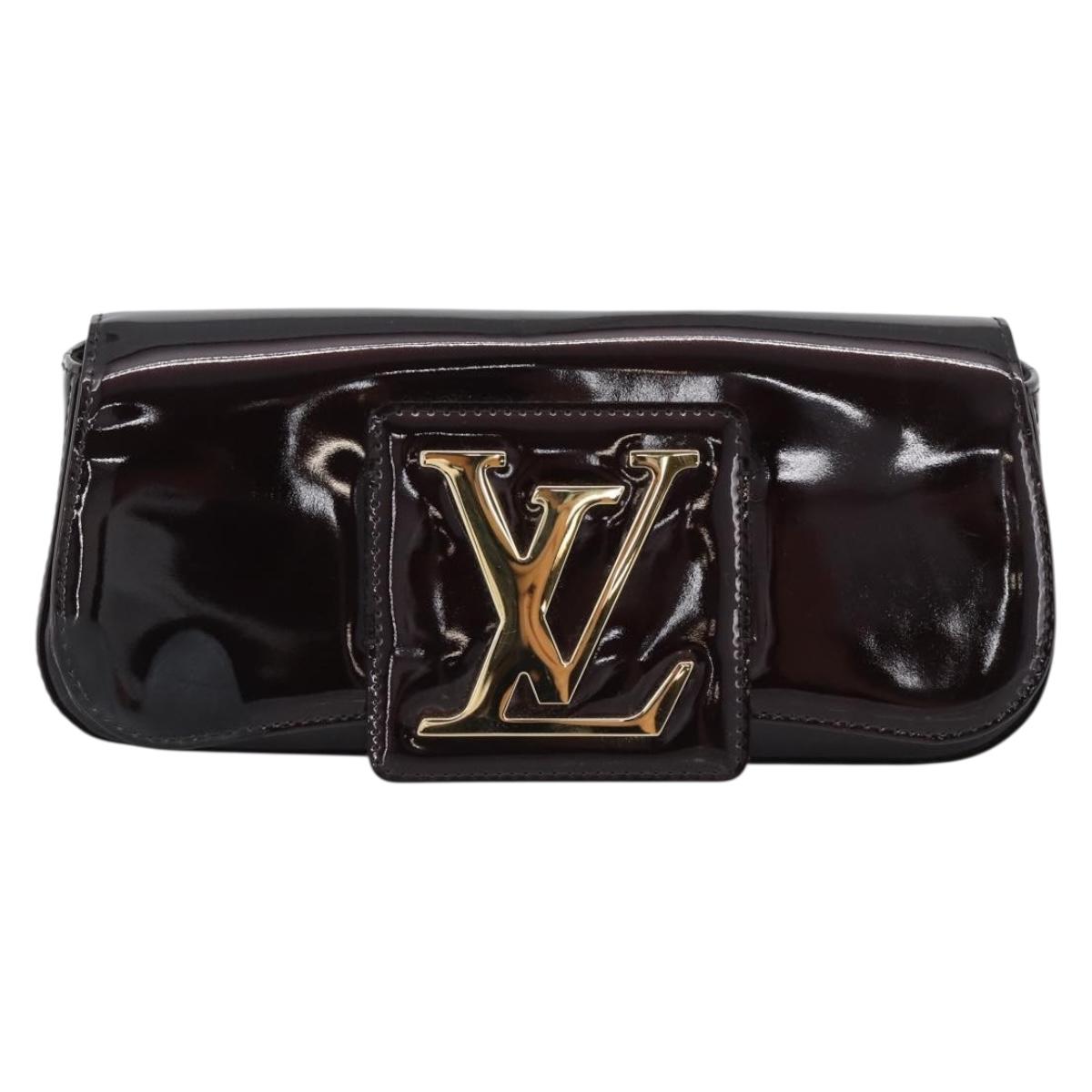 LOUIS VUITTON Vernis Pochette Sob Clutch Bag Amarante M93728 LV Auth gh2204