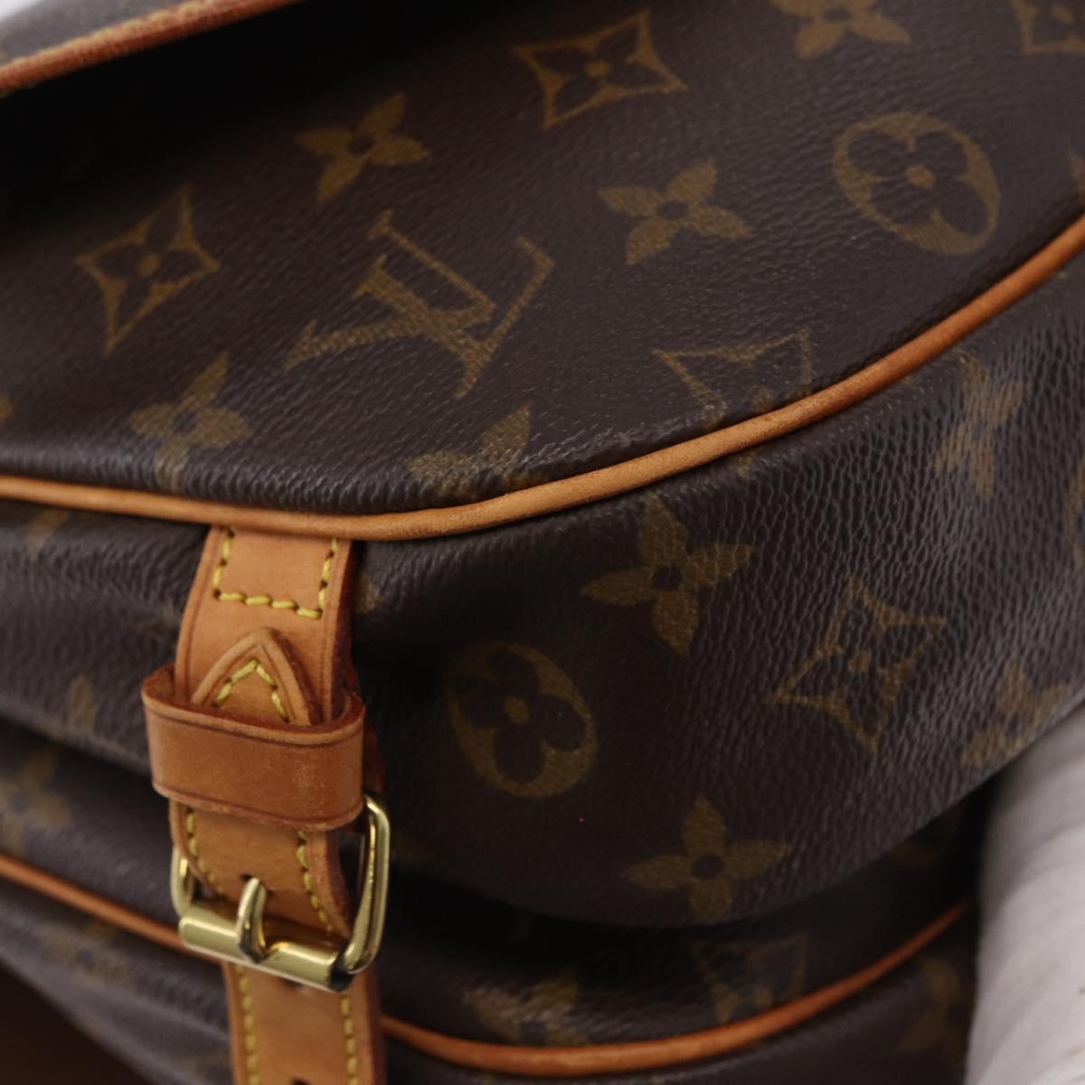 LOUIS VUITTON Monogram Saumur 30 Shoulder Bag M42256 LV Auth gh2291A