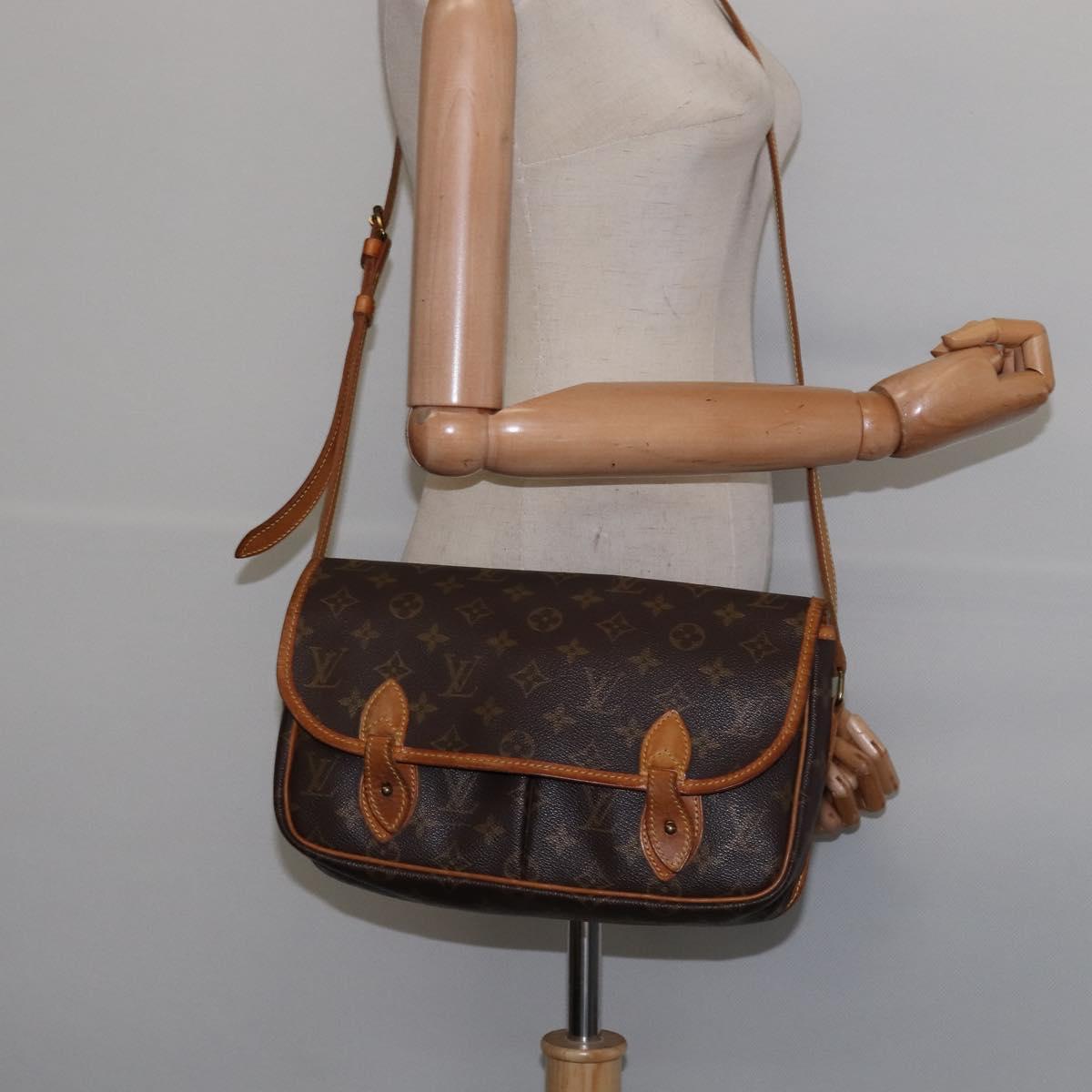 LOUIS VUITTON Monogram Gibeciere PM Shoulder Bag M42248 LV Auth gh796