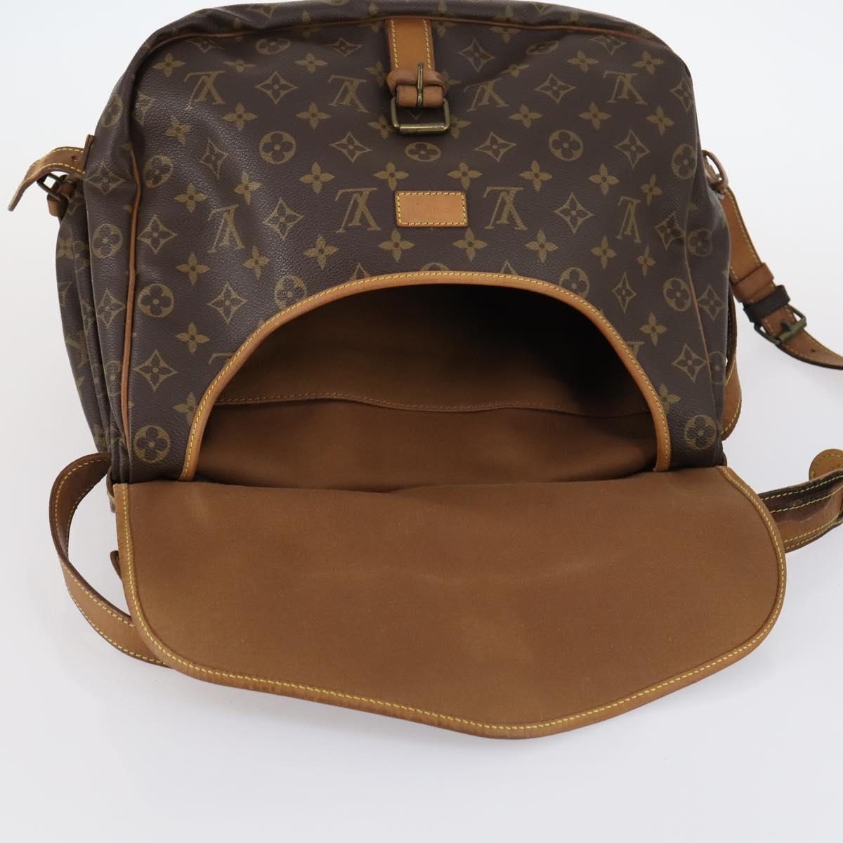 LOUIS VUITTON Monogram Saumur 35 Shoulder Bag M42254 LV Auth gh978