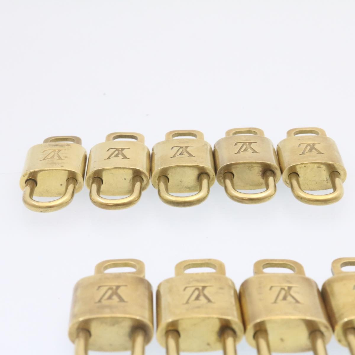 LOUIS VUITTON Padlock 10set Padlock Gold Tone LV Auth am1294g