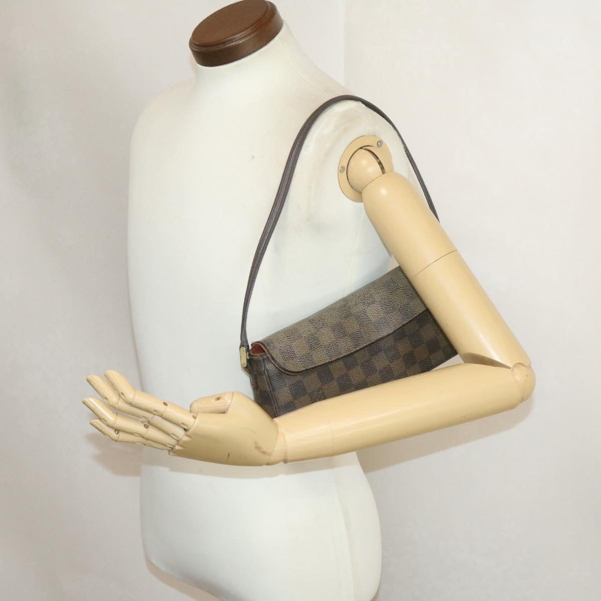 LOUIS VUITTON Damier Recoleta Shoulder Bag N51299 LV Auth am353g