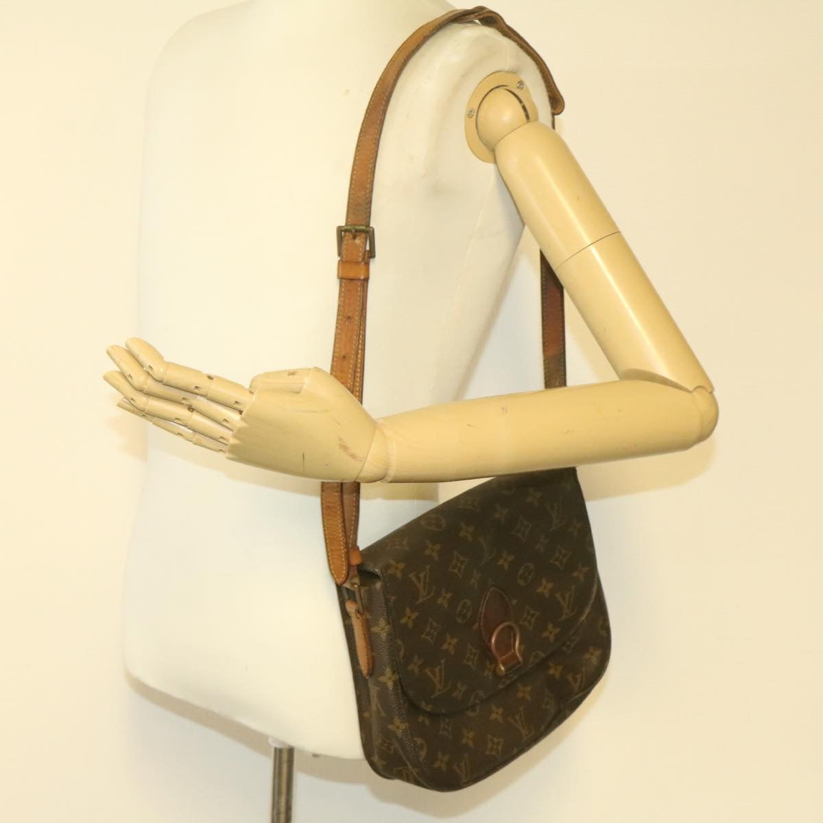 LOUIS VUITTON Monogram Saint Cloud GM Shoulder Bag M51242 LV Auth am749g