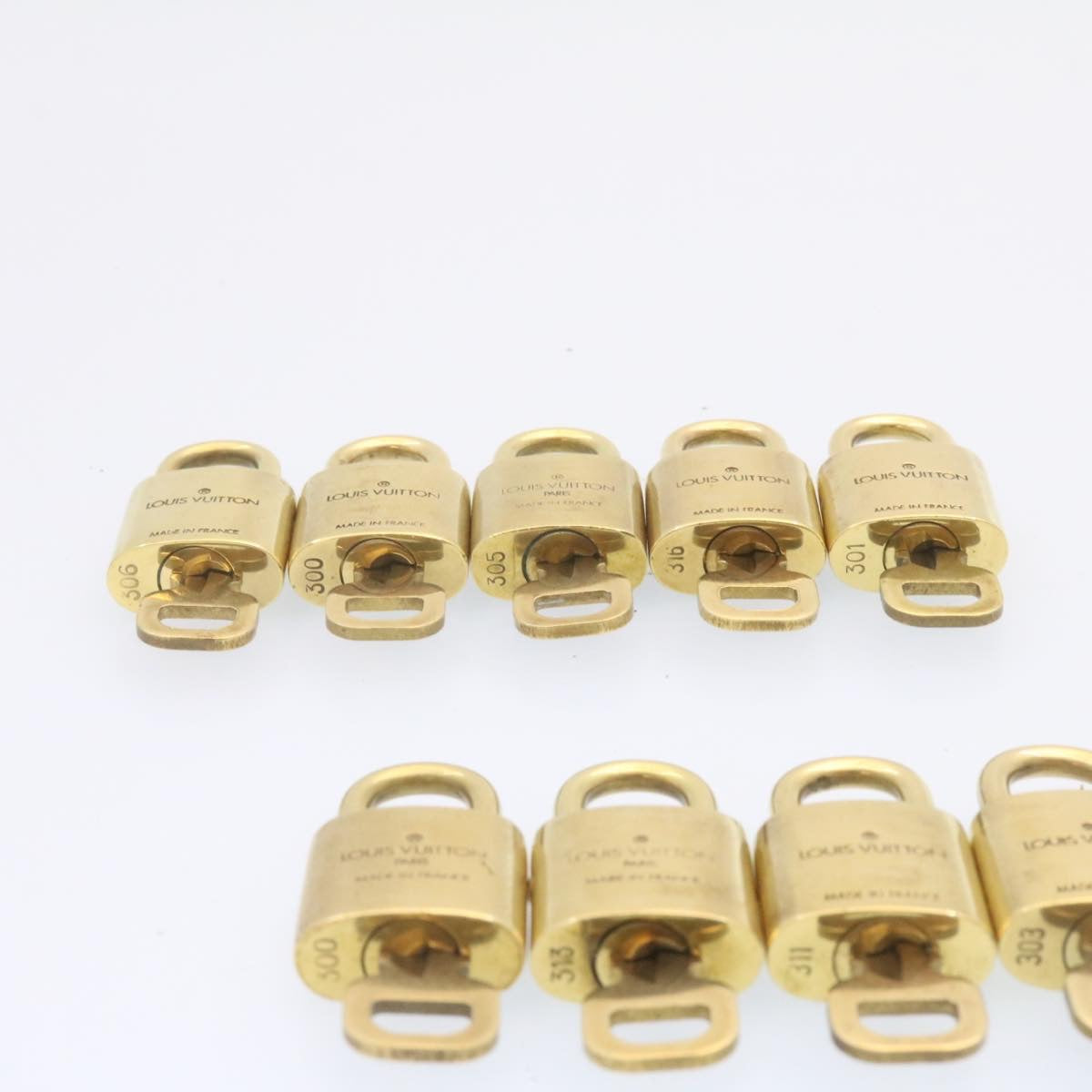 LOUIS VUITTON Padlock 10set Padlock Gold Tone LV Auth am839g