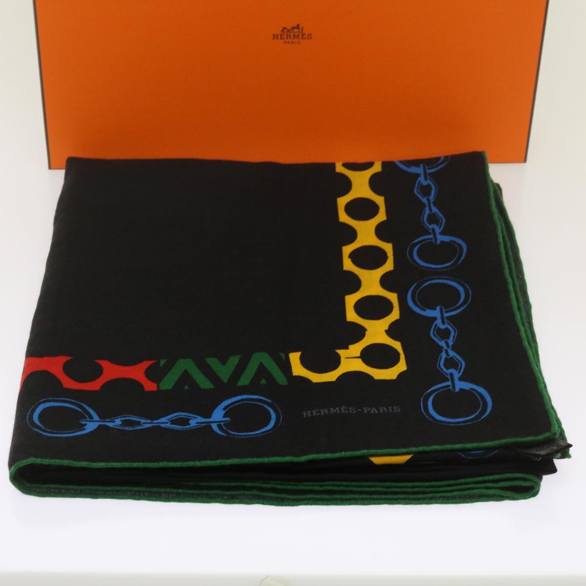 HERMES Carre Geant LISTE EN CHAINES Scarf Cashmere Black Auth hk1139