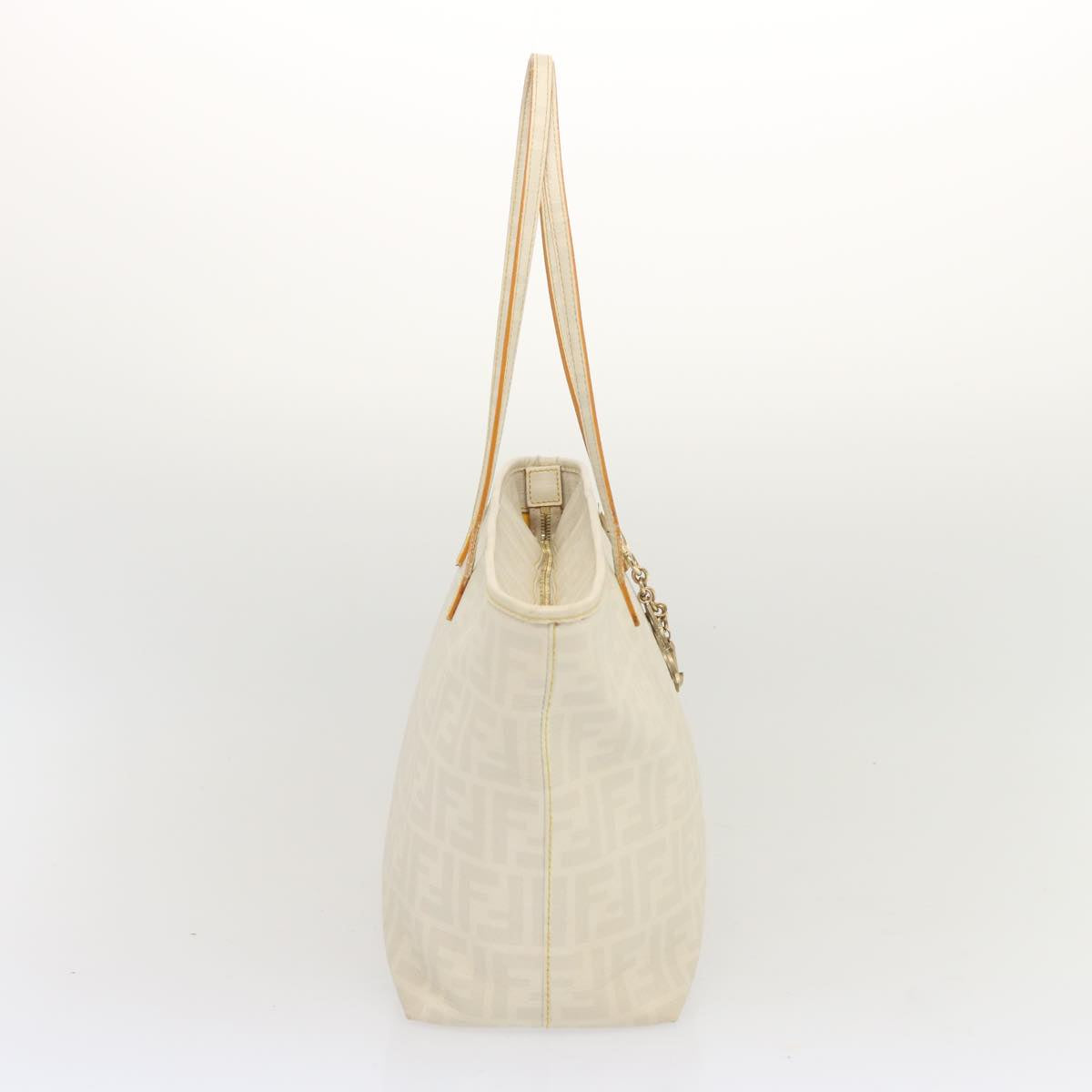 FENDI Zucca Canvas Tote Bag White Auth hk1159