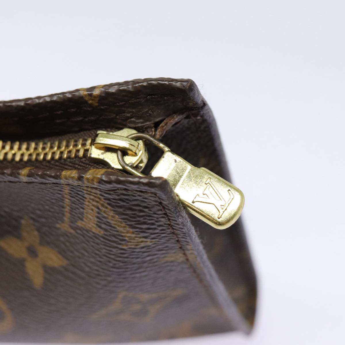 LOUIS VUITTON Monogram Bucket GM Pouch Accessory Pouch LV Auth hk1597