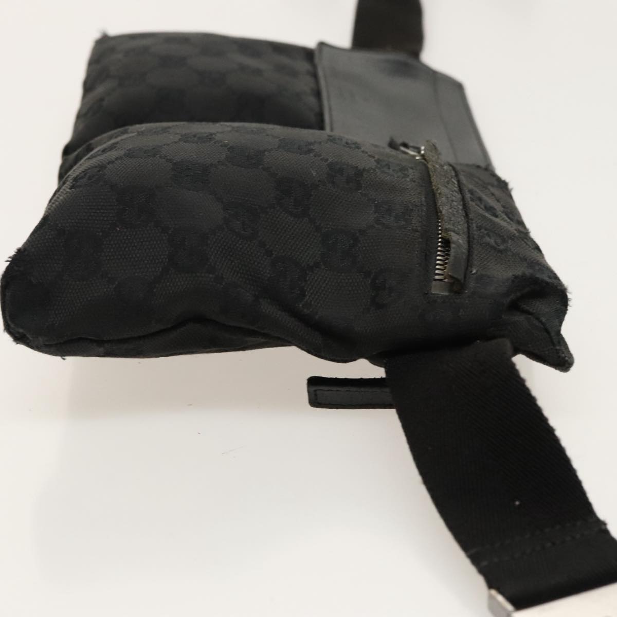 GUCCI GG Canvas Waist bag Black Silver 28566 Auth hk1736