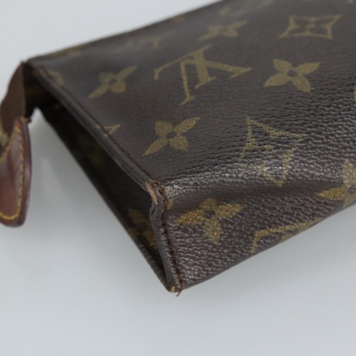 LOUIS VUITTON Monogram Poche Toilette 15 Pouch M47546 LV Auth hk1859