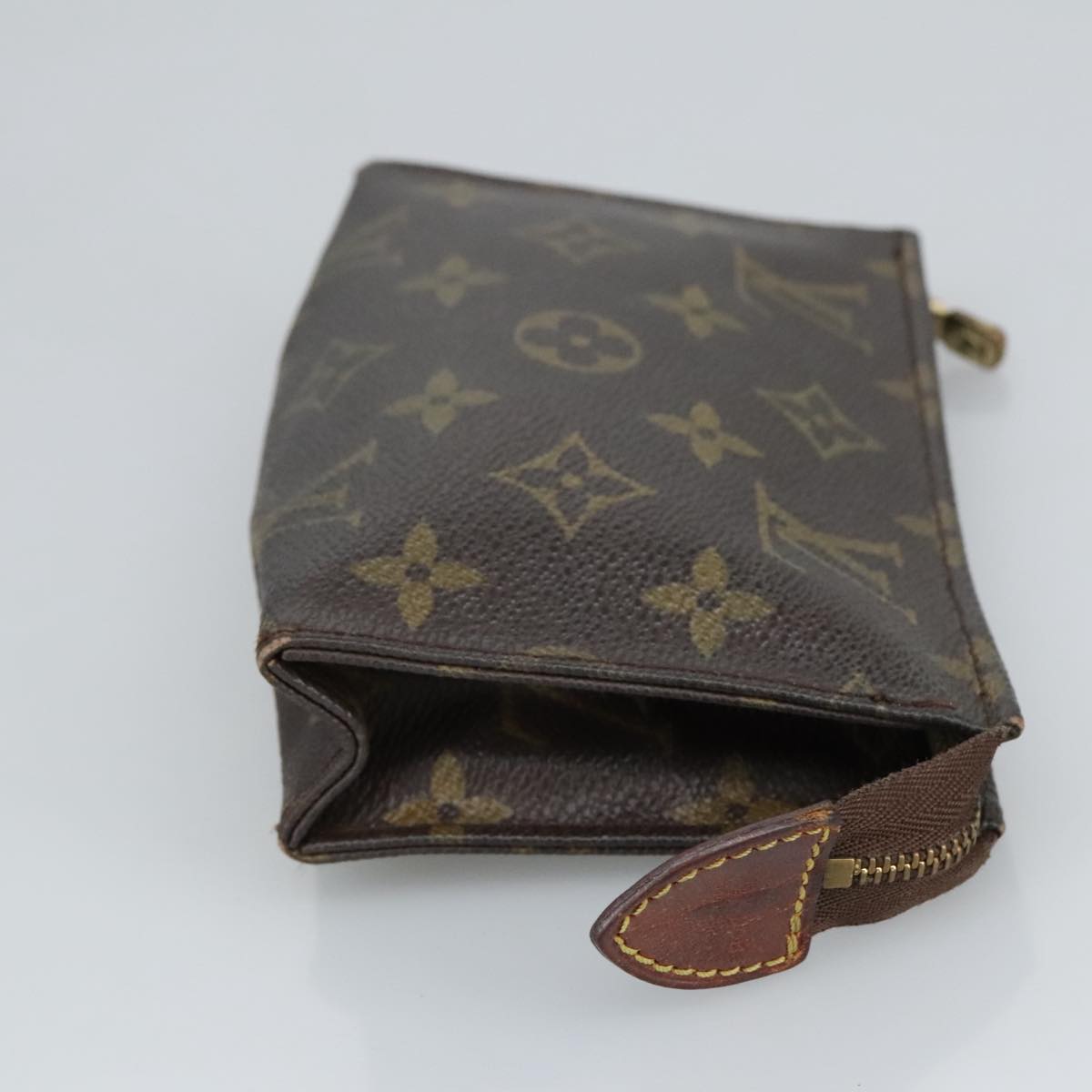 LOUIS VUITTON Monogram Poche Toilette 15 Pouch M47546 LV Auth hk1859