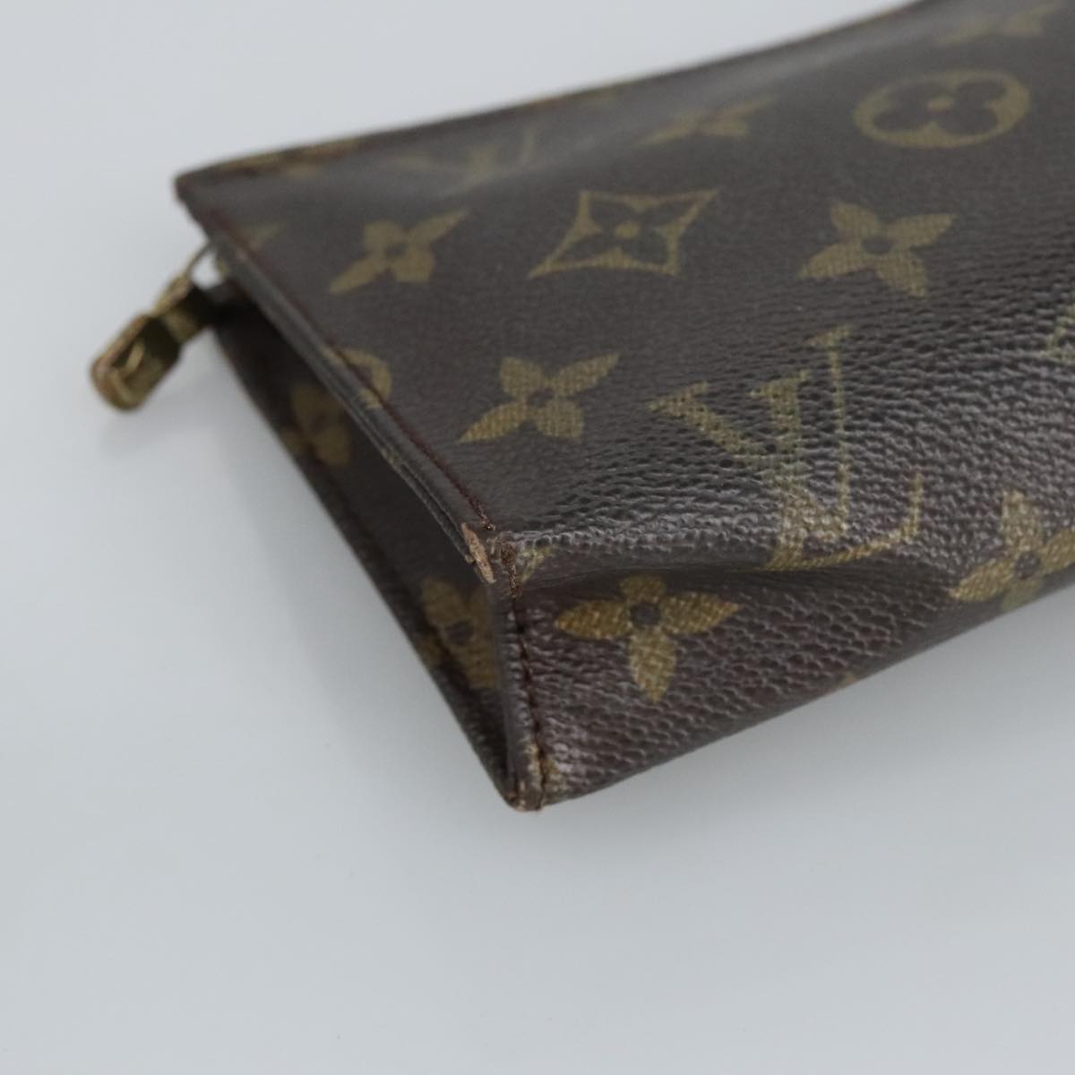 LOUIS VUITTON Monogram Poche Toilette 15 Pouch M47546 LV Auth hk1859