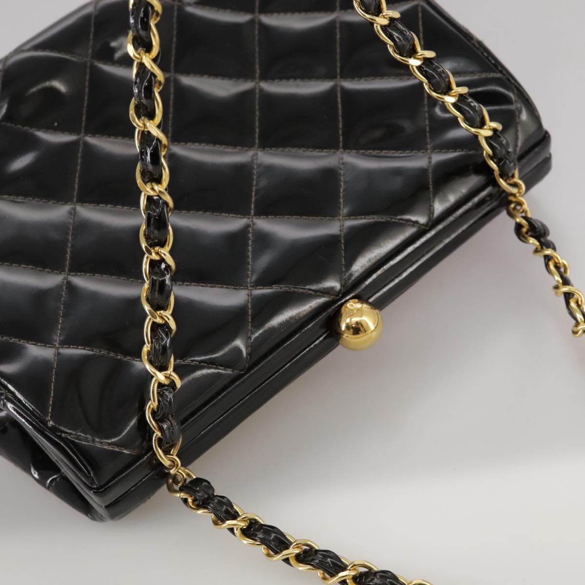 CHANEL Matelasse Chain Hand Bag Patent leather Black Gold CC Auth hk1896