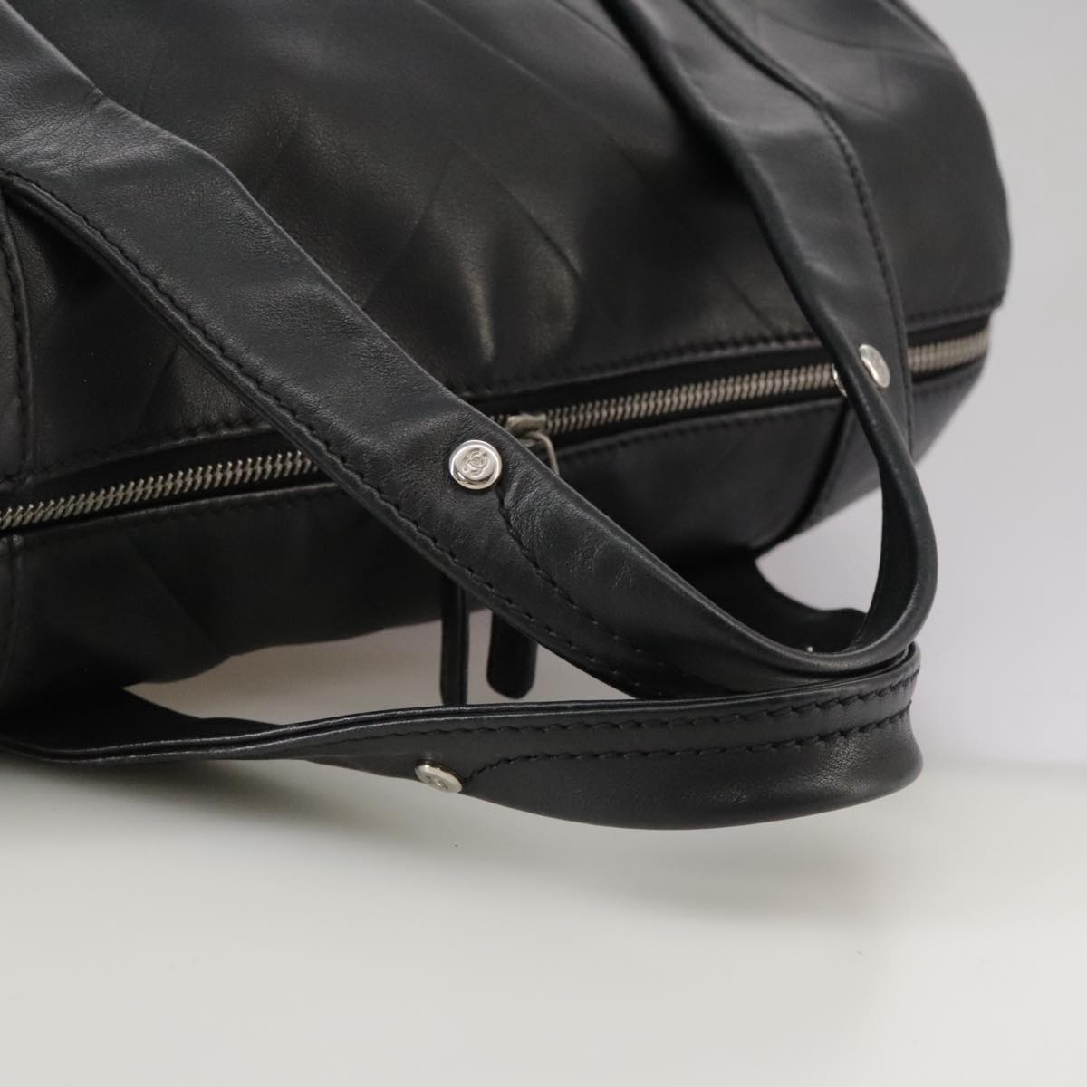 CHANEL V Stitch Hand Bag Leather Black Silver CC Auth hk1897V