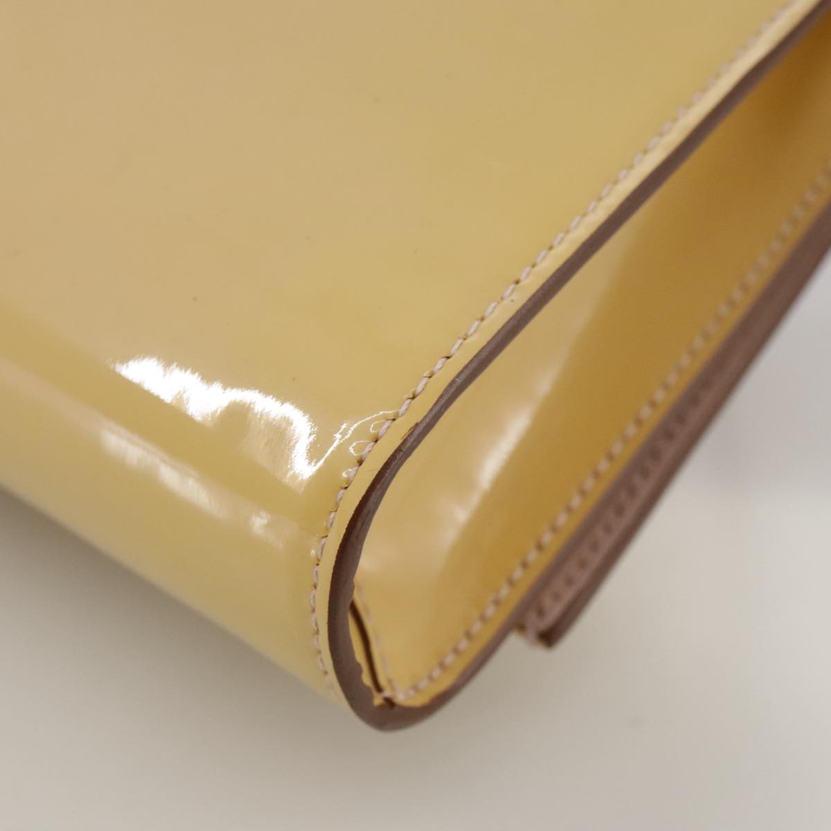 Salvatore Ferragamo Chain Shoulder Bag Enamel Yellow Auth hk1961