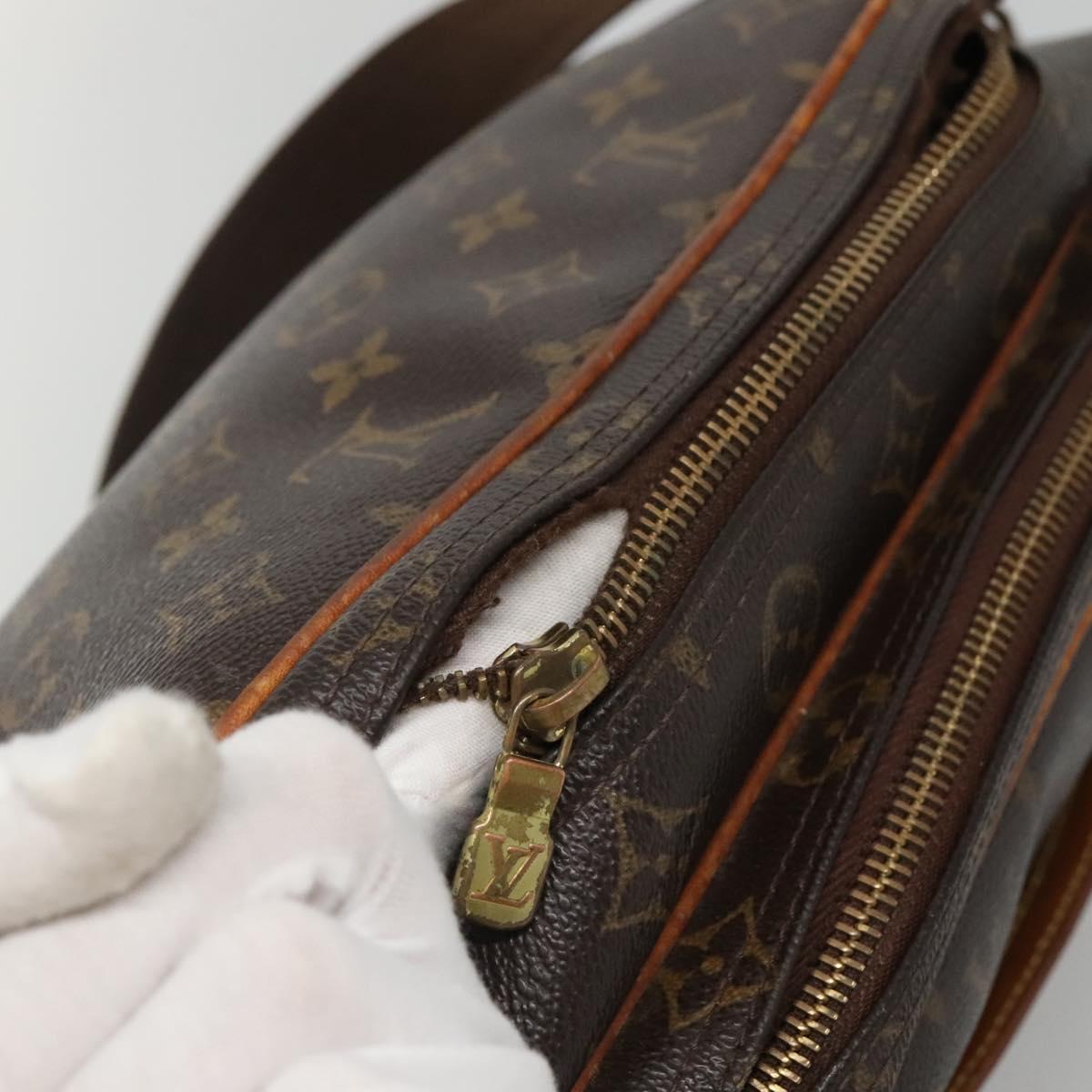 LOUIS VUITTON Monogram Reporter PM Shoulder Bag M45254 LV Auth hk2234