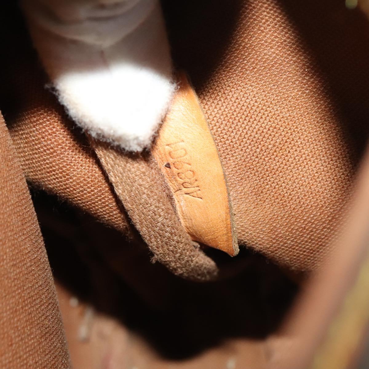 LOUIS VUITTON Monogram Saumur 30 Shoulder Bag M42256 LV Auth hk2574