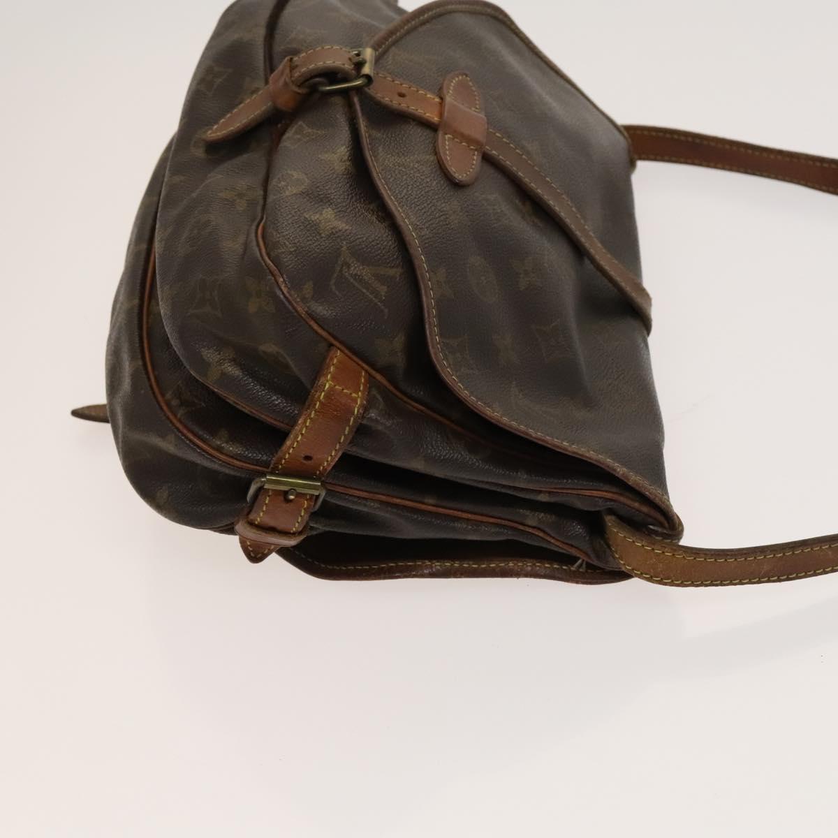 LOUIS VUITTON Monogram Saumur 30 Shoulder Bag M42256 LV Auth hk2574