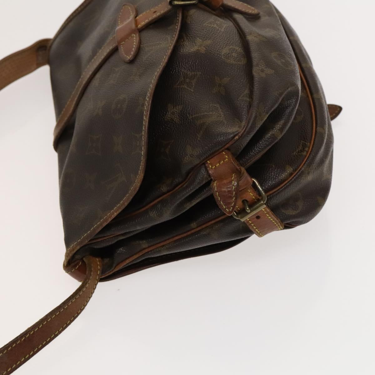 LOUIS VUITTON Monogram Saumur 30 Shoulder Bag M42256 LV Auth hk2574