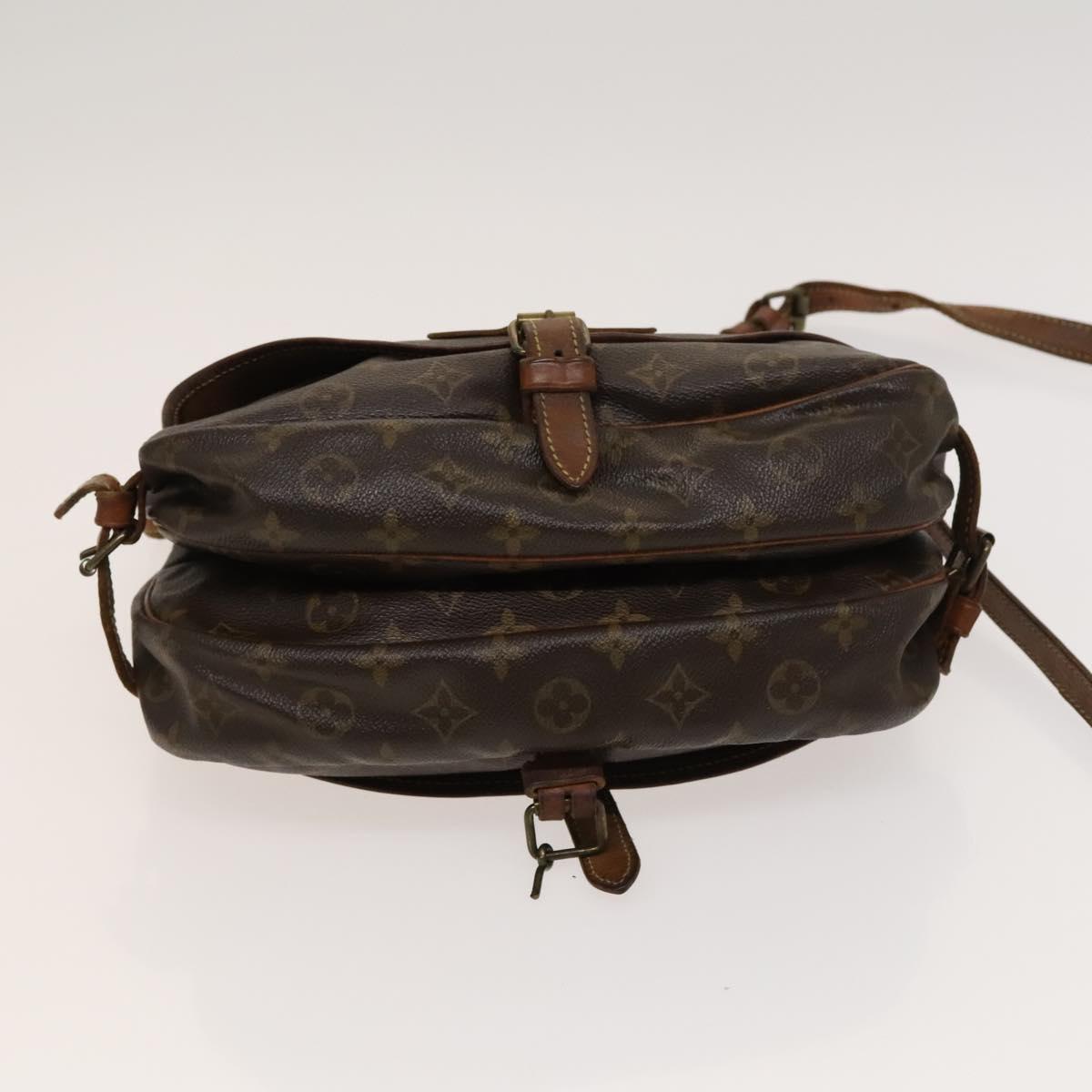 LOUIS VUITTON Monogram Saumur 30 Shoulder Bag M42256 LV Auth hk2574