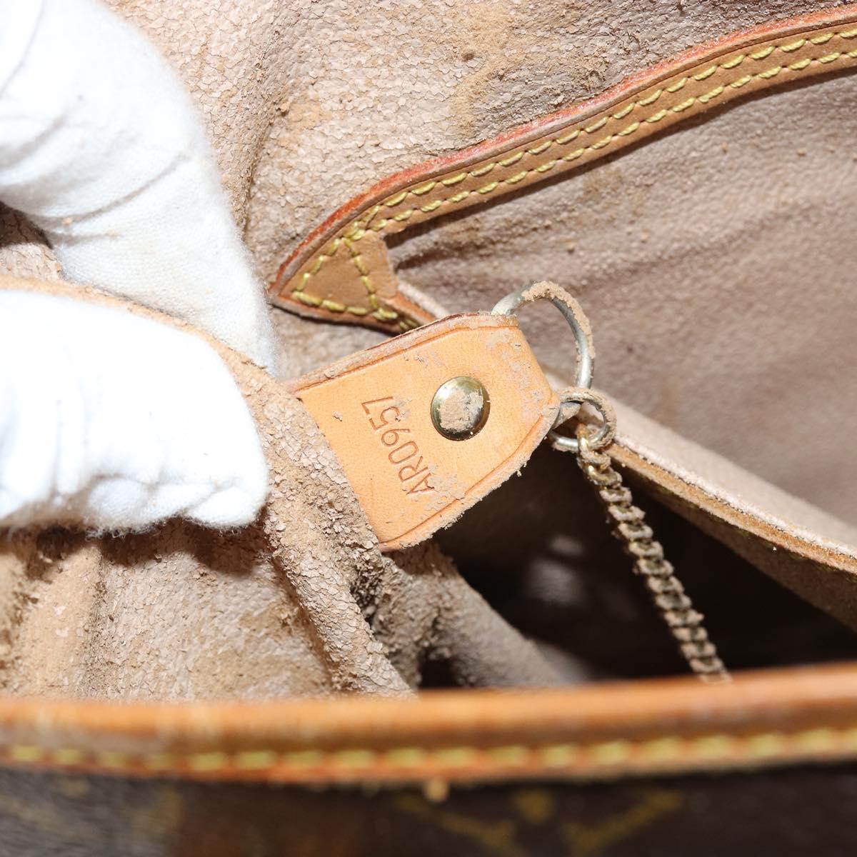 LOUIS VUITTON Monogram Bucket GM Shoulder Bag M42236 LV Auth hk3203