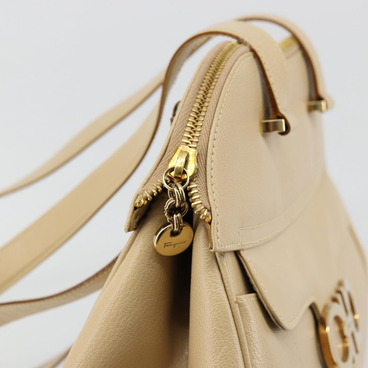Salvatore Ferragamo Gancini Tote Bag Leather Beige Gold Auth hk3707