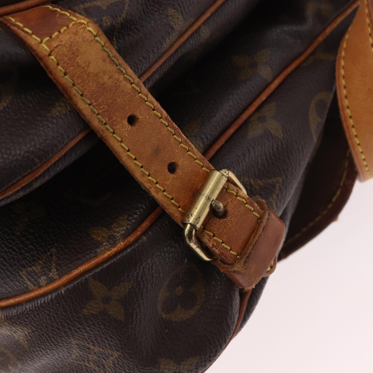 LOUIS VUITTON Monogram Saumur 30 Shoulder Bag M42256 LV Auth hk3873