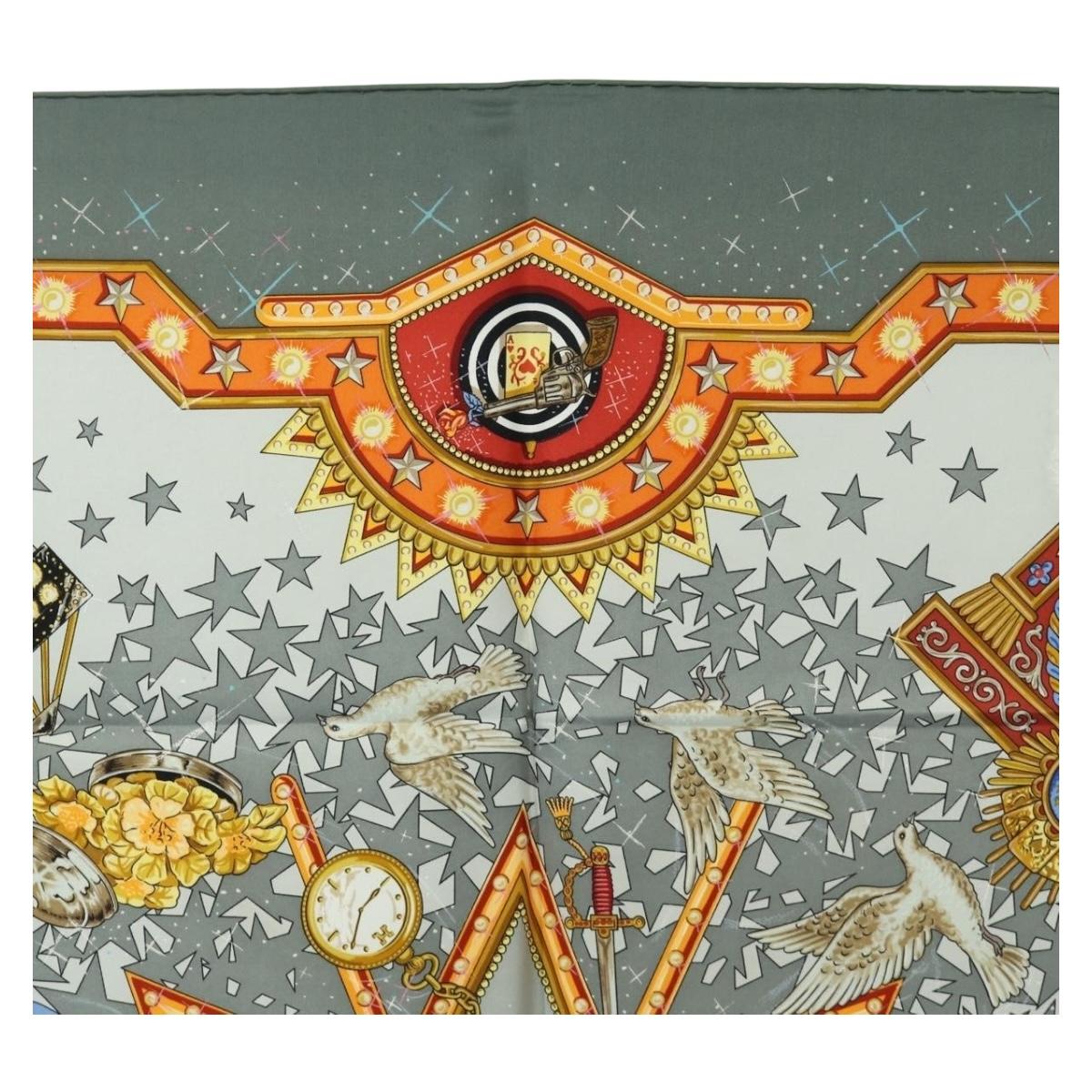 HERMES Carre 90 Scarf ”La Magie"" Silk Gray Auth hk3928M