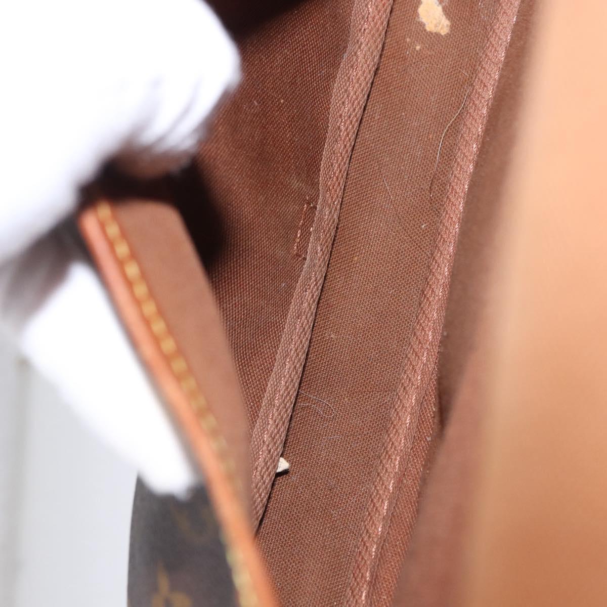 LOUIS VUITTON Monogram Saumur 30 Shoulder Bag M42256 LV Auth hk3976