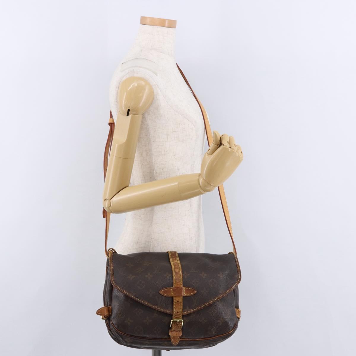 LOUIS VUITTON Monogram Saumur 30 Shoulder Bag M42256 LV Auth hk3976