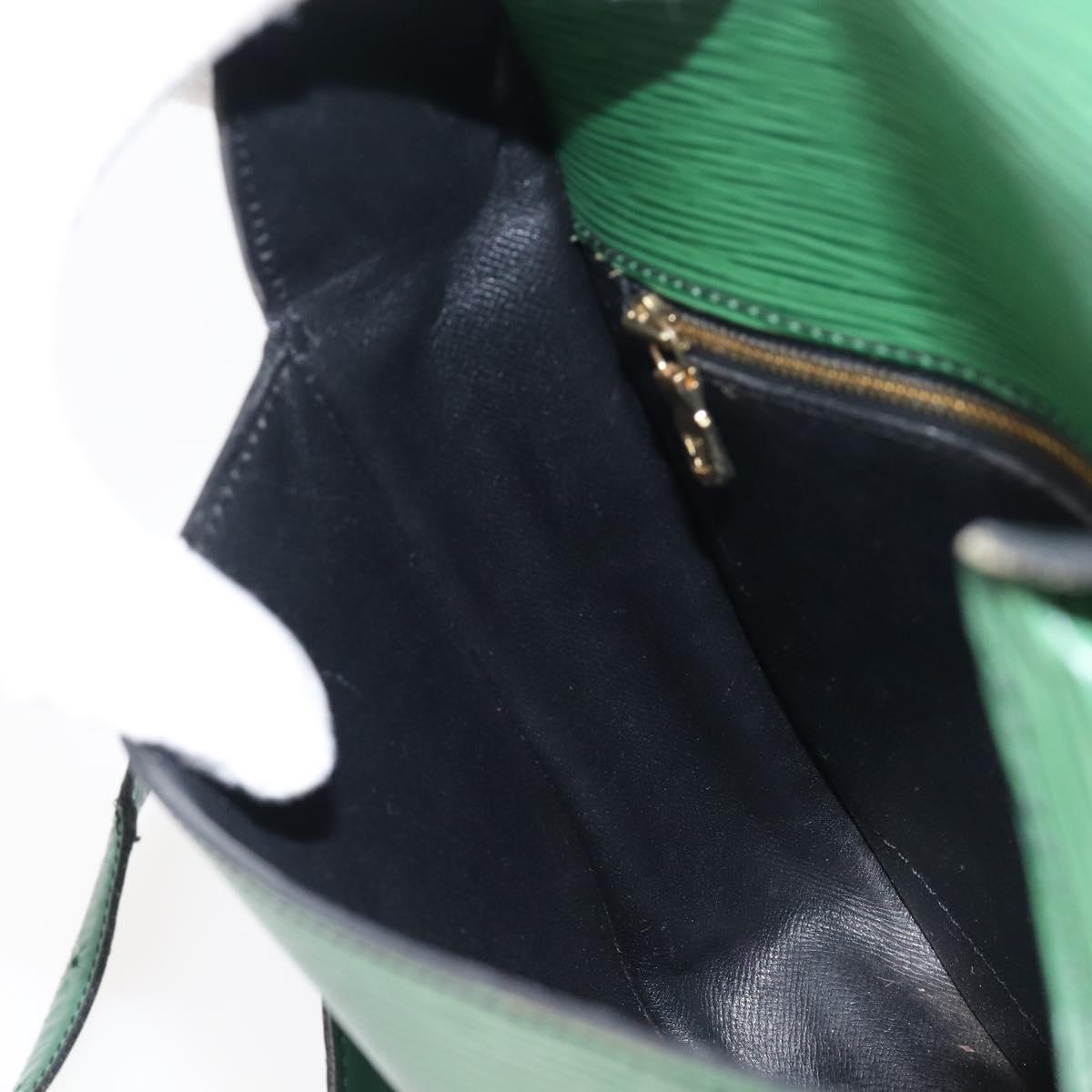 LOUIS VUITTON Epi Saint Cloud GM Shoulder Bag Green M52194 LV Auth hk4028