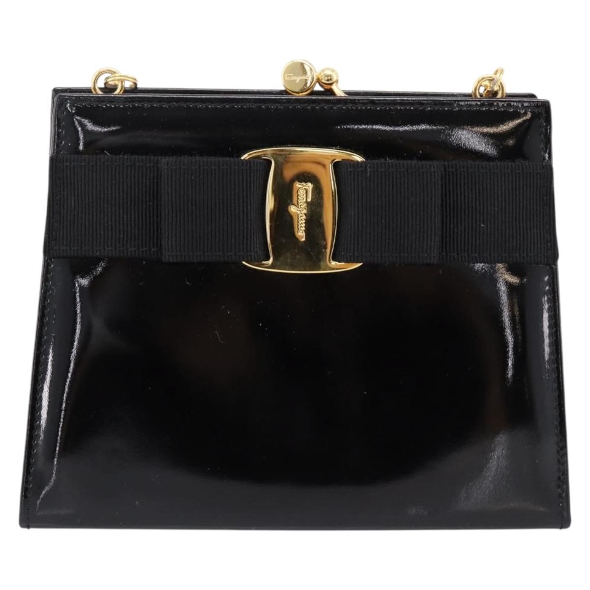 Salvatore Ferragamo Chain Gancini Bag Patent leather Black Gold Auth hk4140A