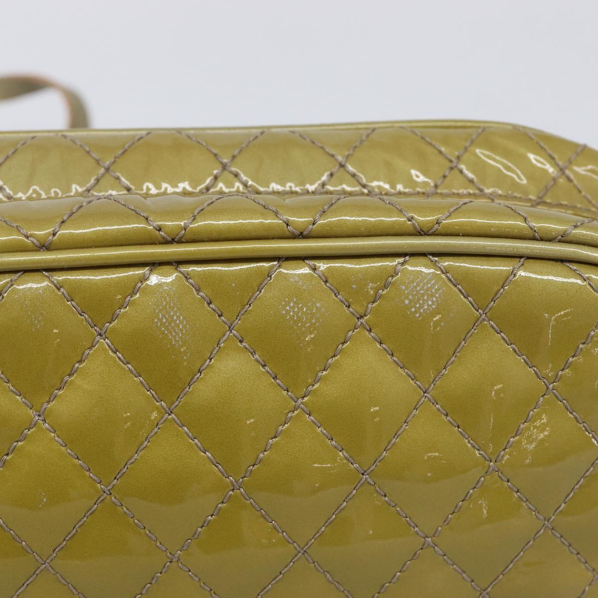 Salvatore Ferragamo Vala Shoulder Bag Patent leather Green Silver Auth hk4146