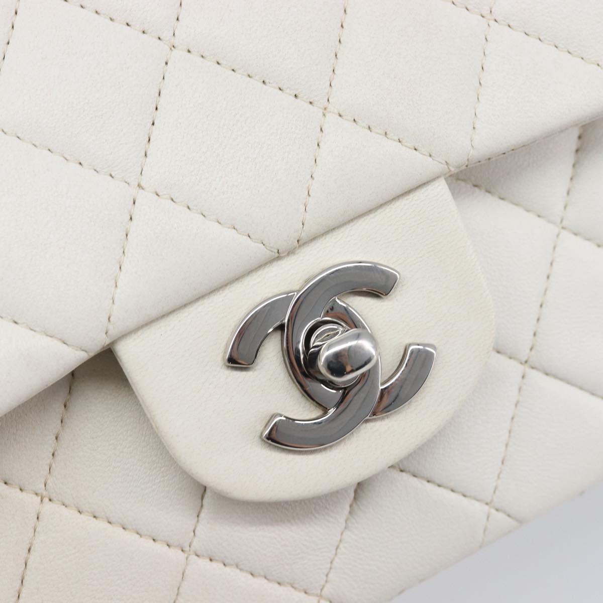 CHANEL Matelasse Double Flap Chain Bag Lamb Skin White Silver CC Auth hk4154V
