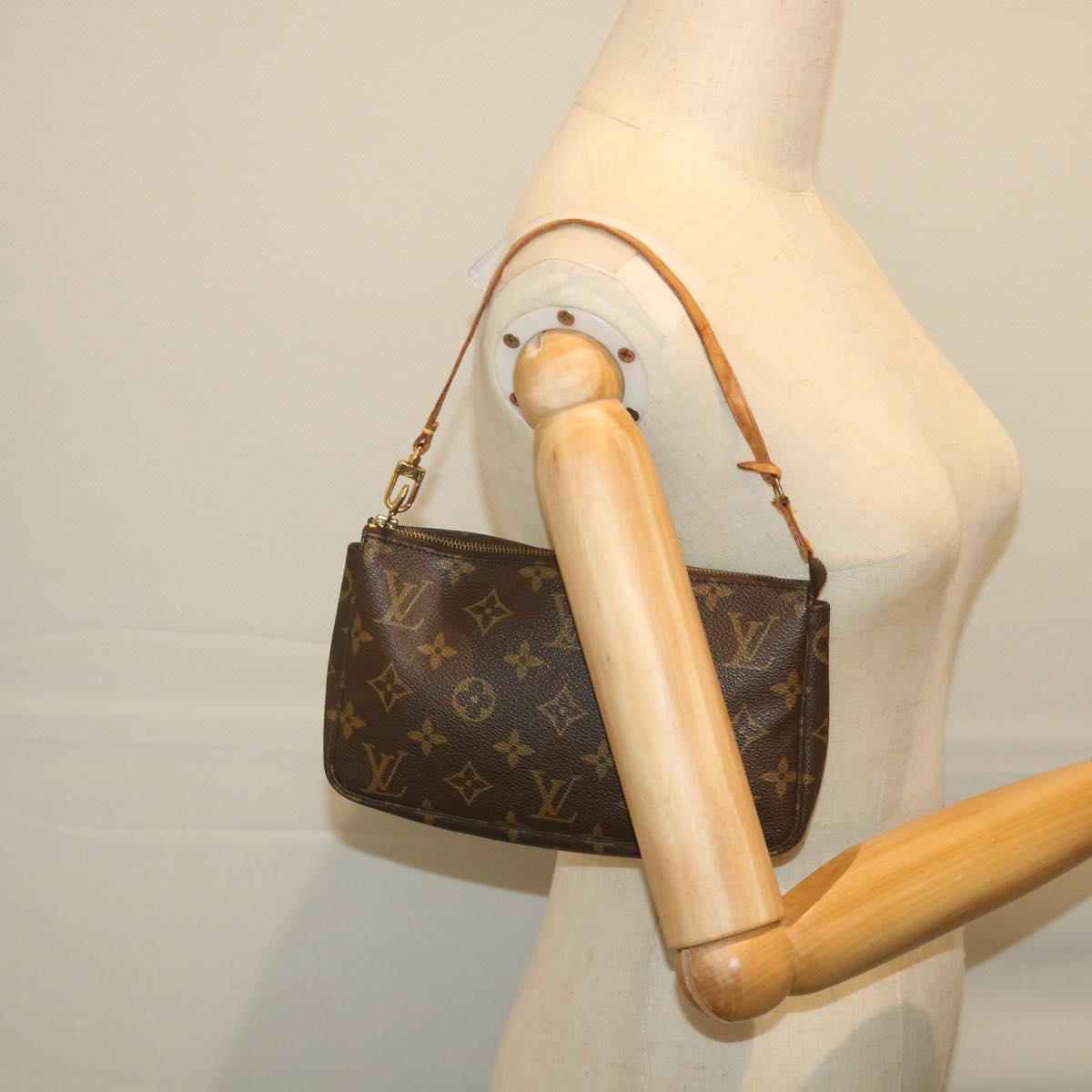 LOUIS VUITTON Monogram Pochette Accessoires Pouch M51980 LV Auth hk900