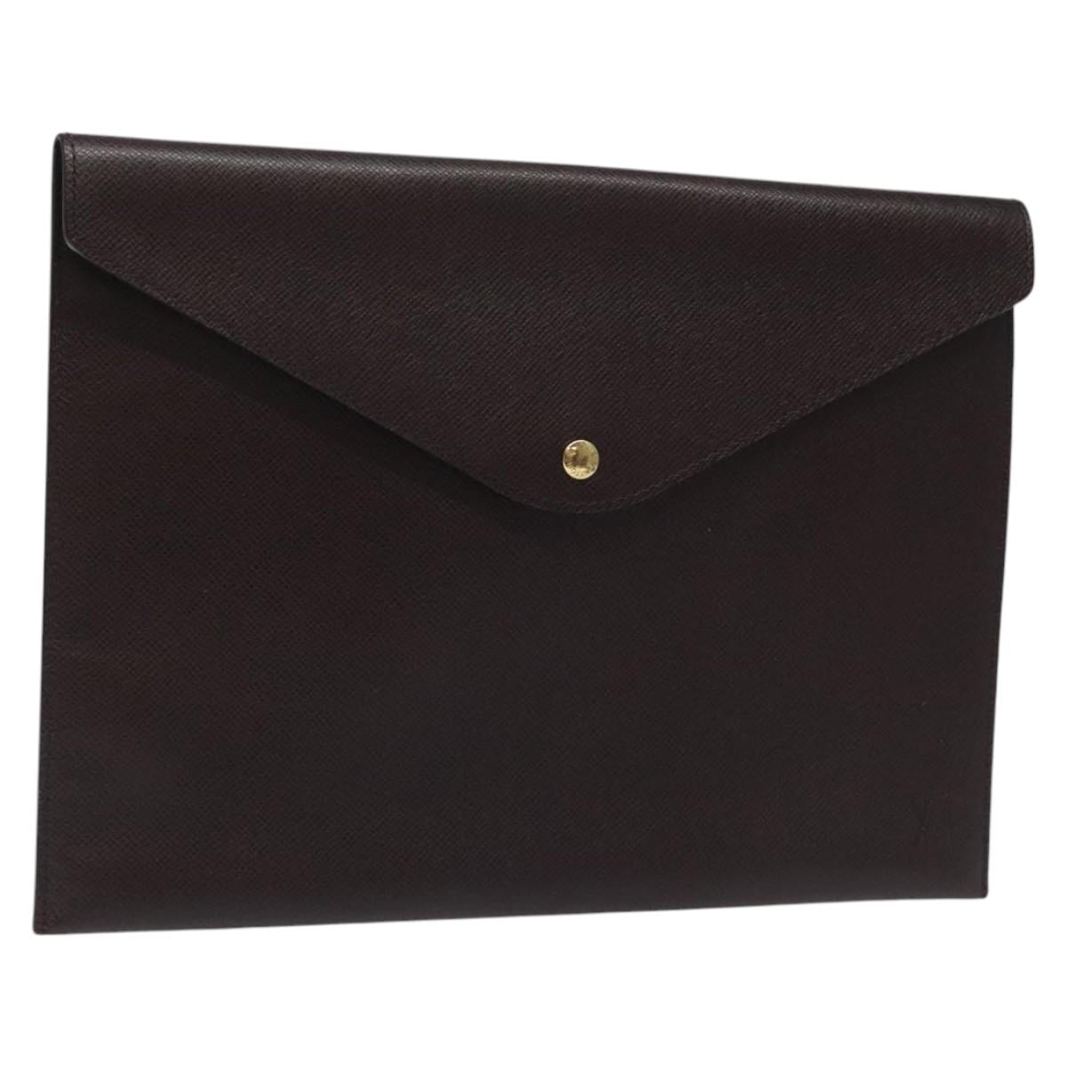 LOUIS VUITTON Taiga Document Case Clutch Bag Acajou M99087 LV Auth JB083
