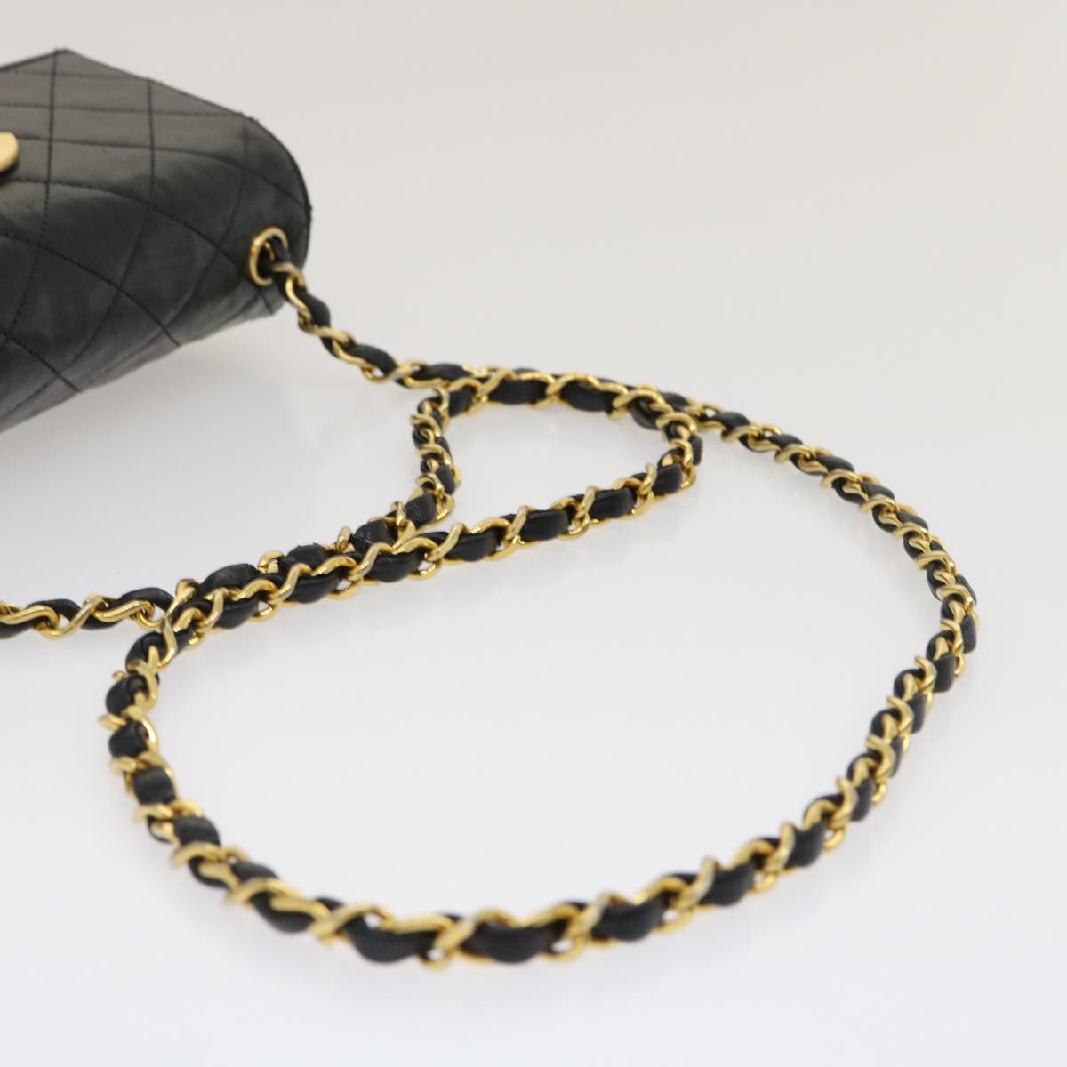 CHANEL Matelasse Shoulder Bag Lamb Skin Black Gold CC Auth jk1831