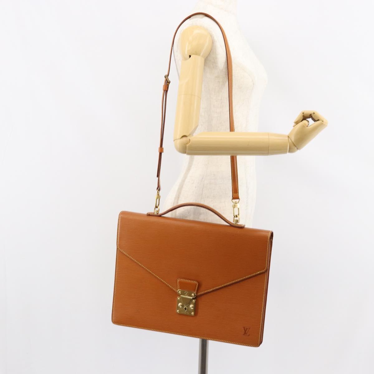 LOUIS VUITTON Epi Serviette Conseiller Zipangu Gold M54428 LV Auth ka051