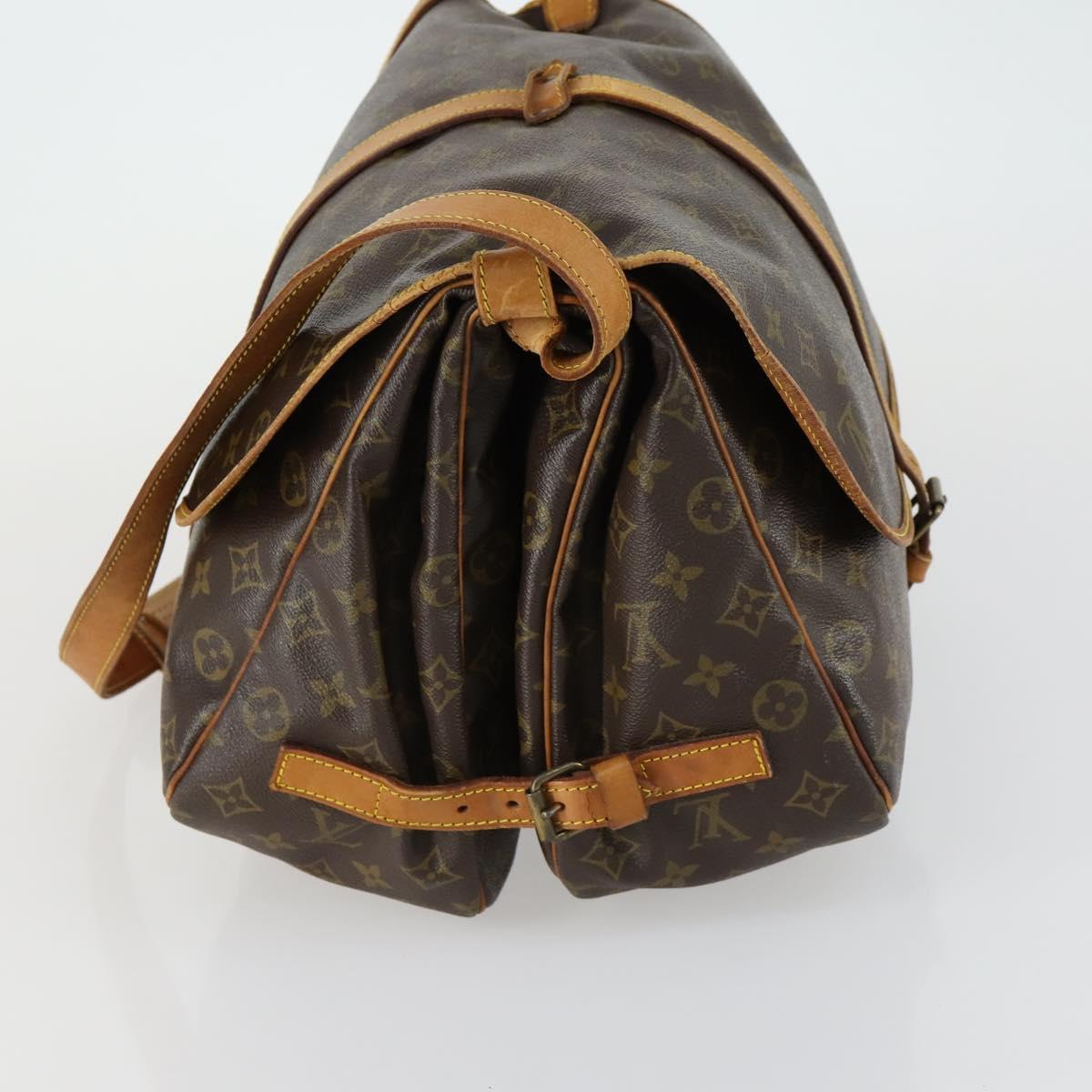 LOUIS VUITTON Monogram Saumur 35 Shoulder Bag M42254 LV Auth ka1066