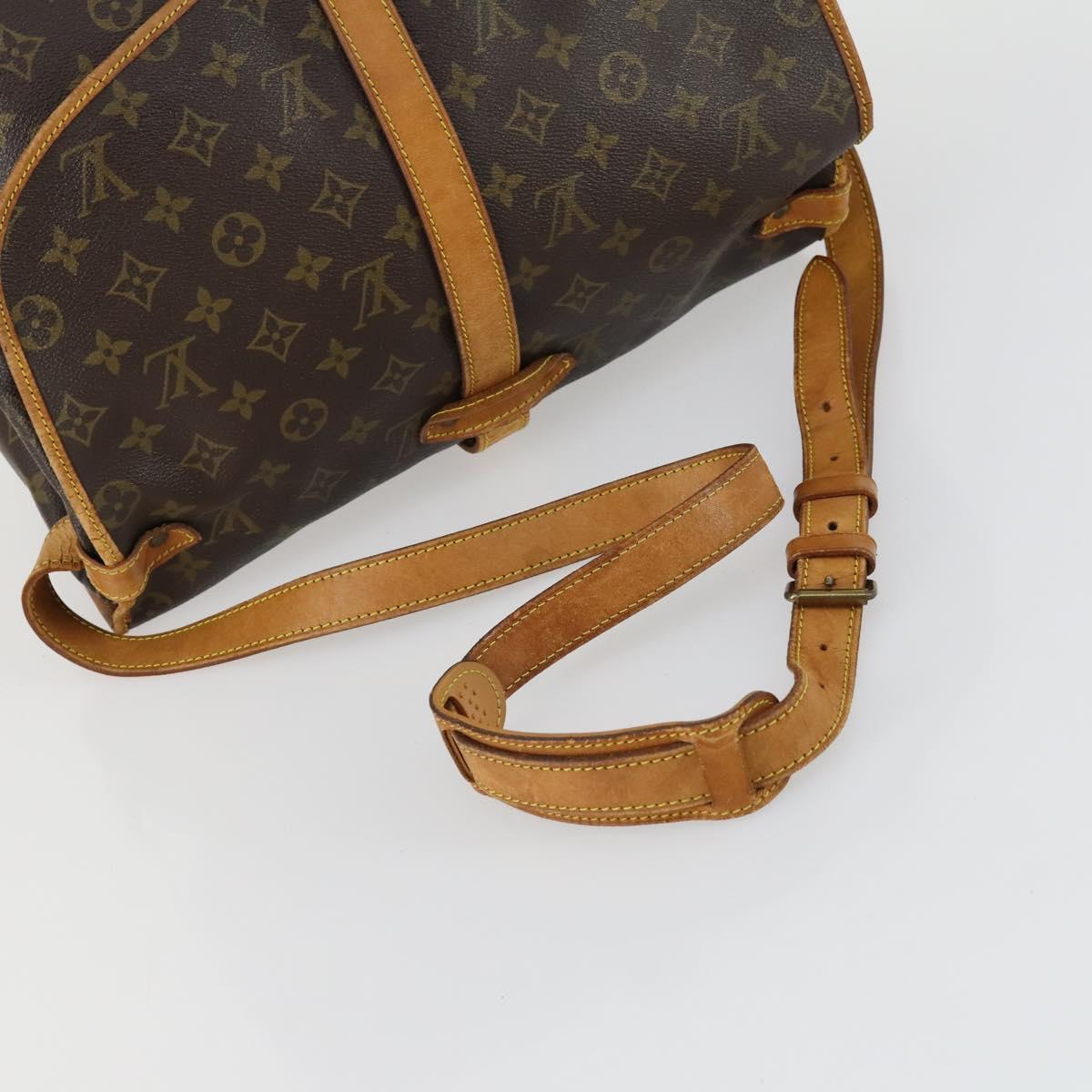 LOUIS VUITTON Monogram Saumur 35 Shoulder Bag M42254 LV Auth ka1066