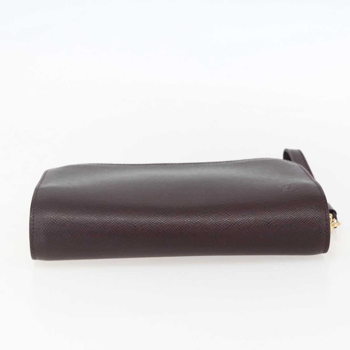 LOUIS VUITTON Taiga Baikal Clutch Bag Acajou M30186 LV Auth ka1091