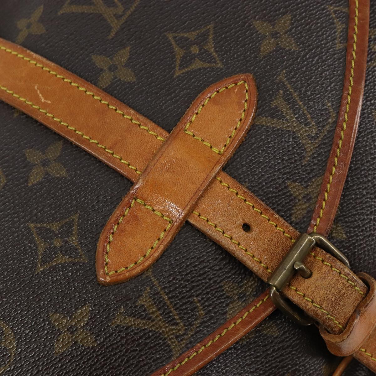 LOUIS VUITTON Monogram Saumur 30 Shoulder Bag M42256 LV Auth ka110