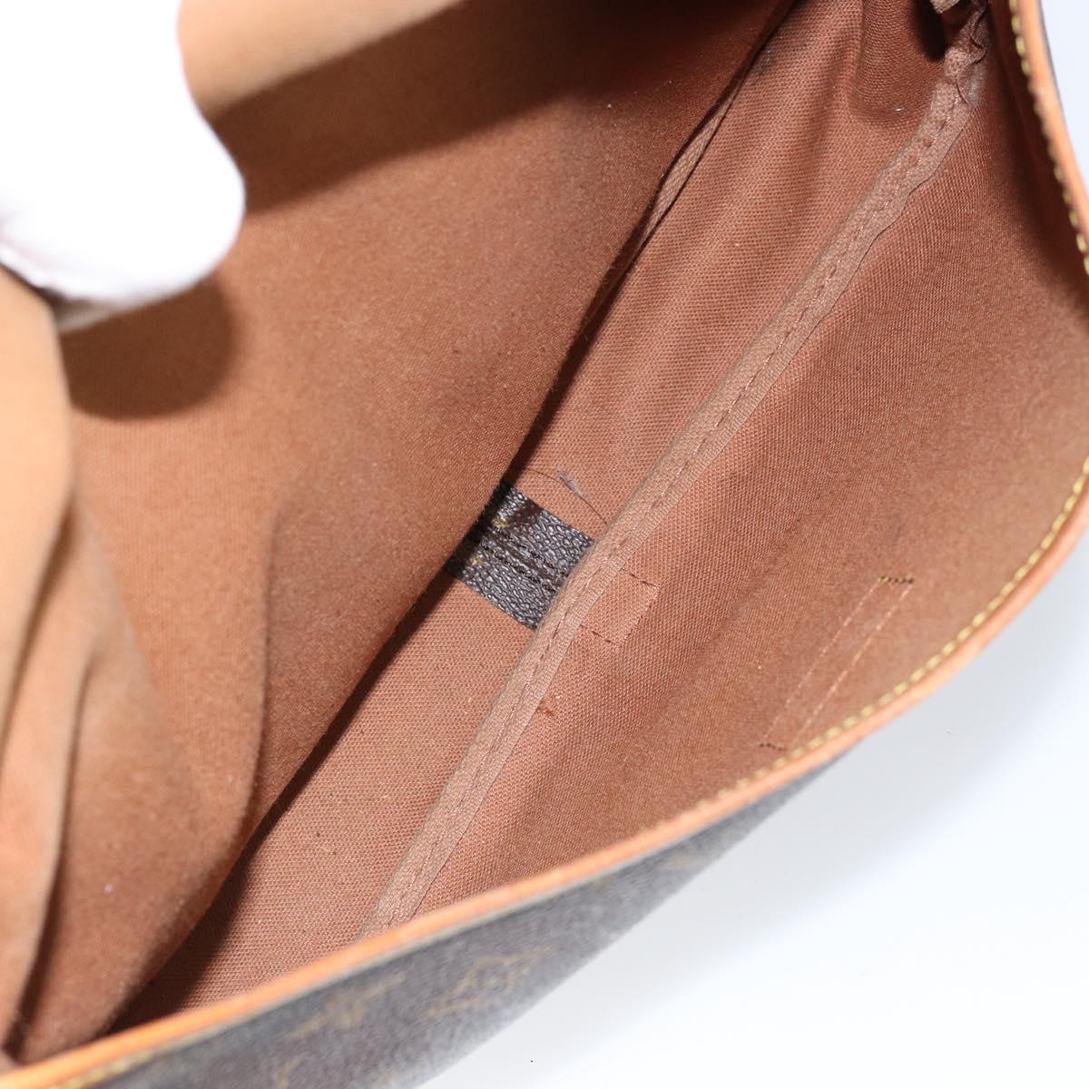 LOUIS VUITTON Monogram Saumur 30 Shoulder Bag M42256 LV Auth ka110