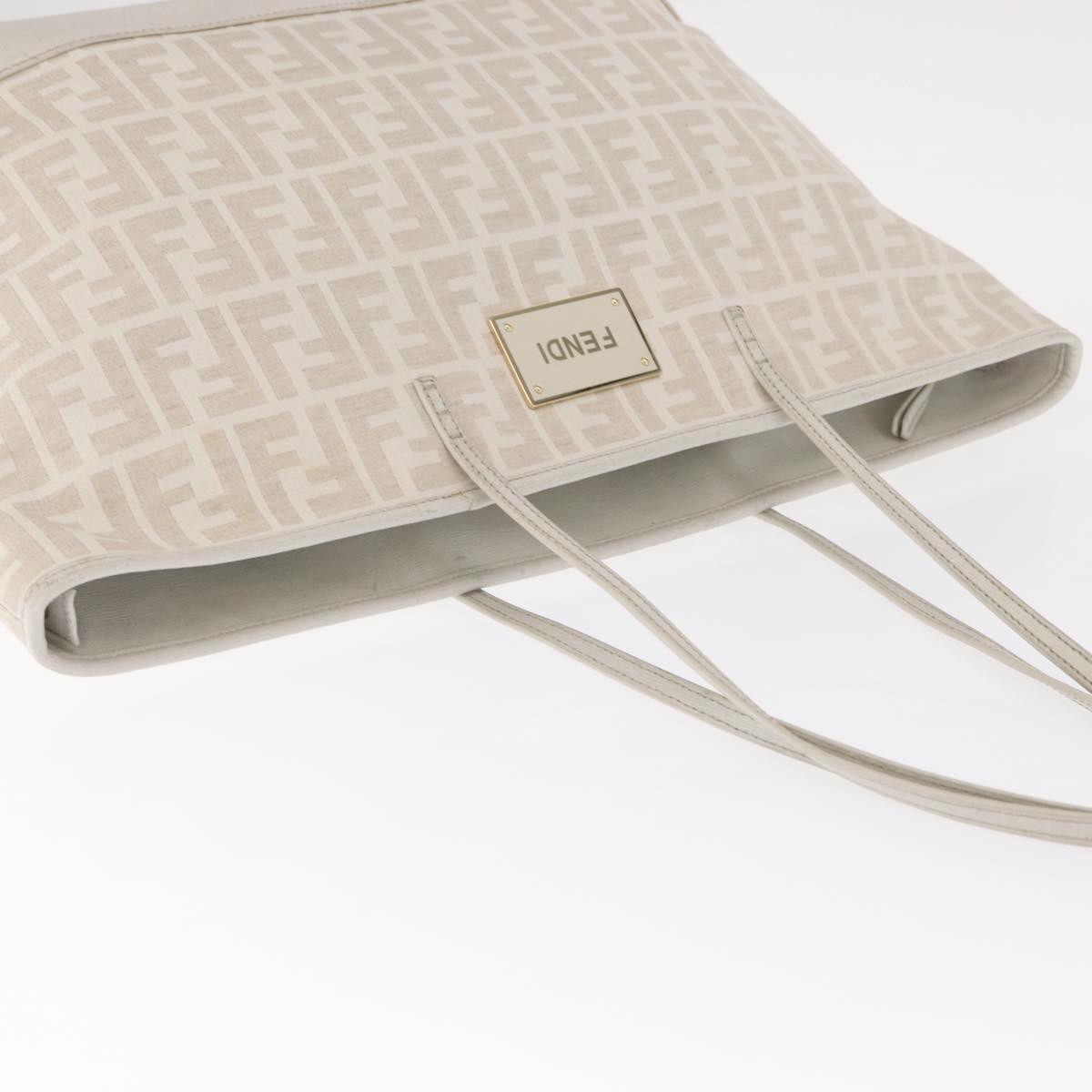 FENDI Zucca Canvas Tote Bag Beige Gold Auth ka1157
